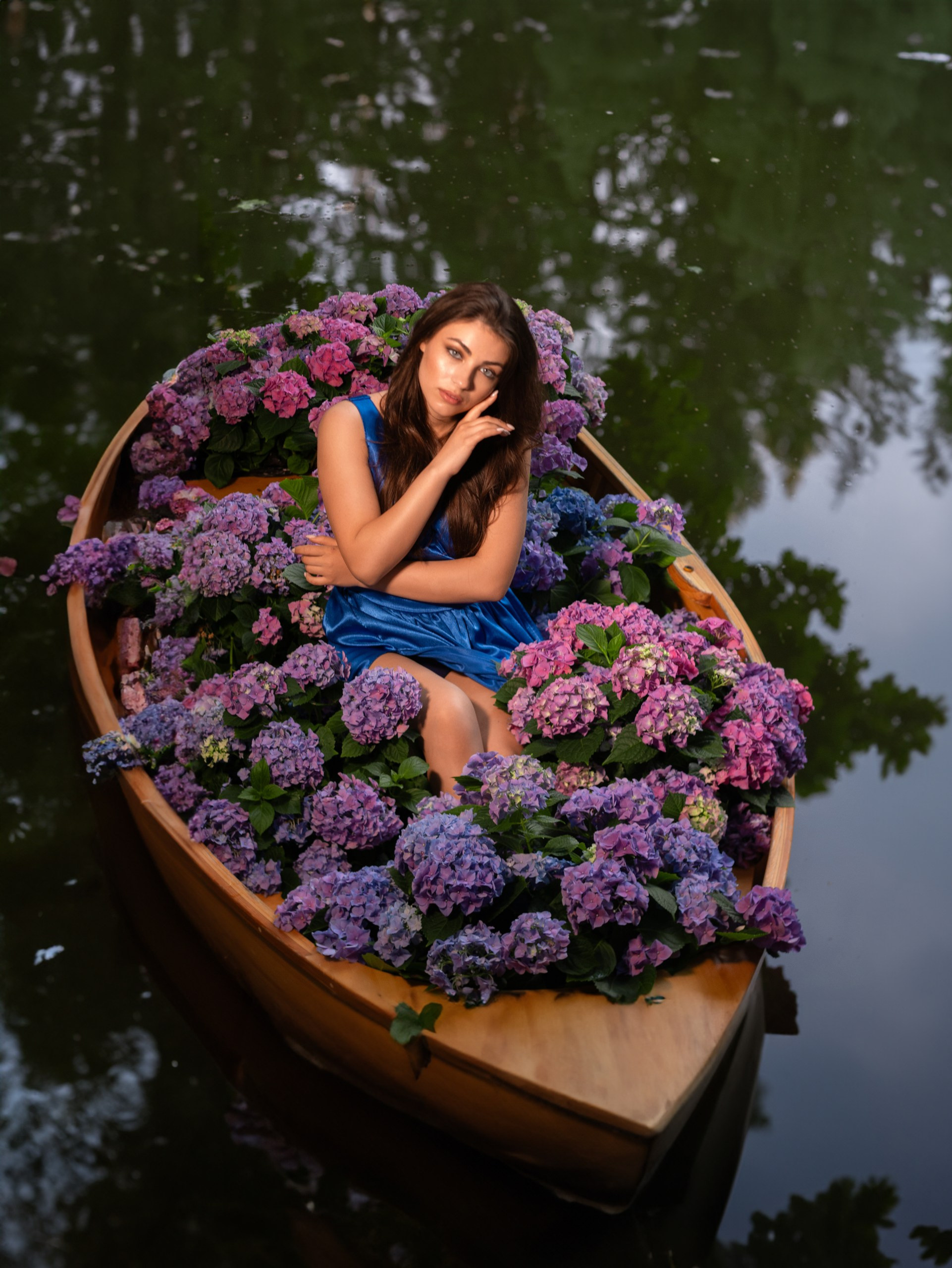 Лодка с гортензией. Арт фотограф, женский фотограф Москва