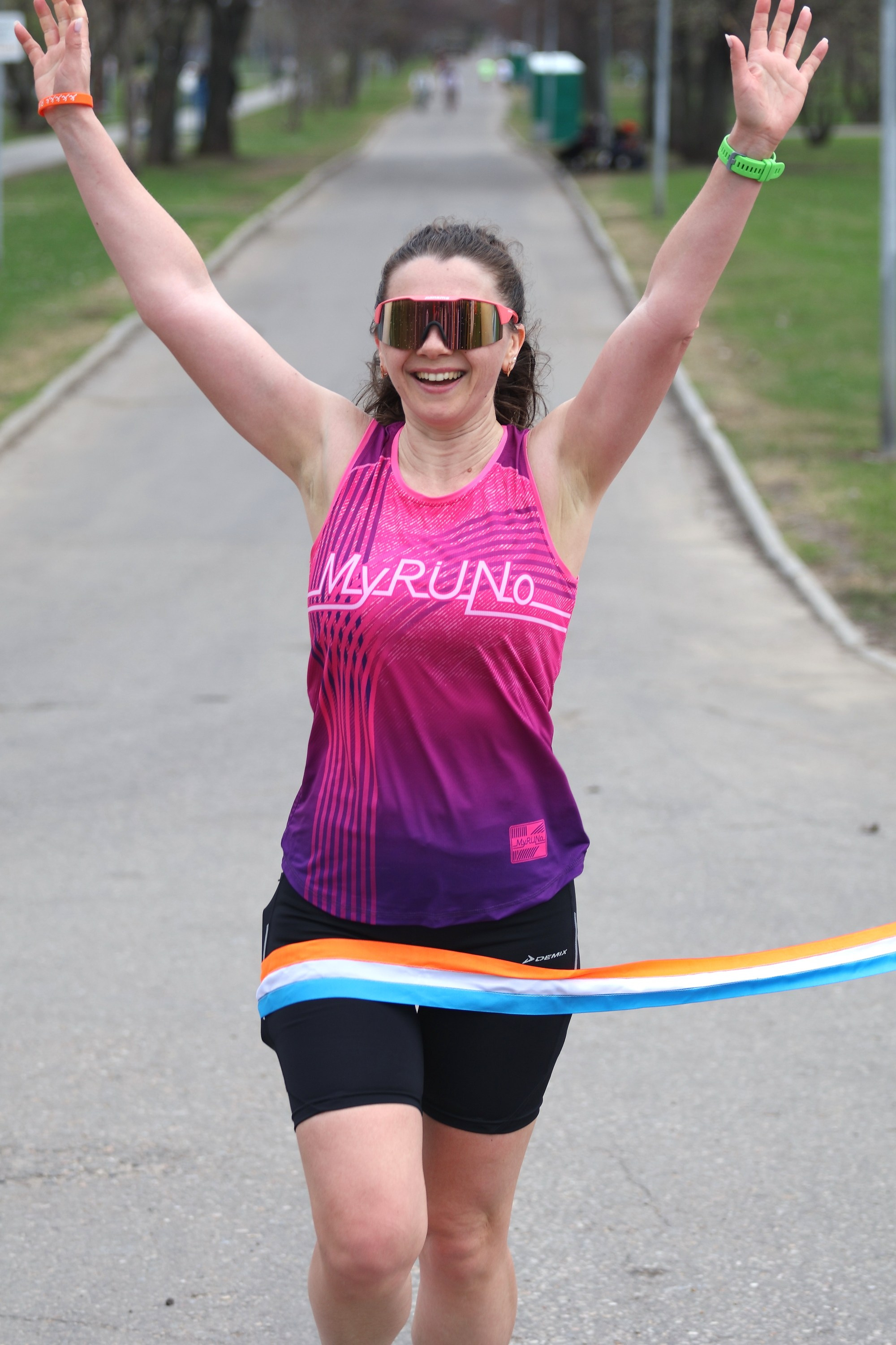 Забег «Контольная десятка» от RUN for PEOPLE. Спортивный и репортажный фотограф Ермакова Светлана