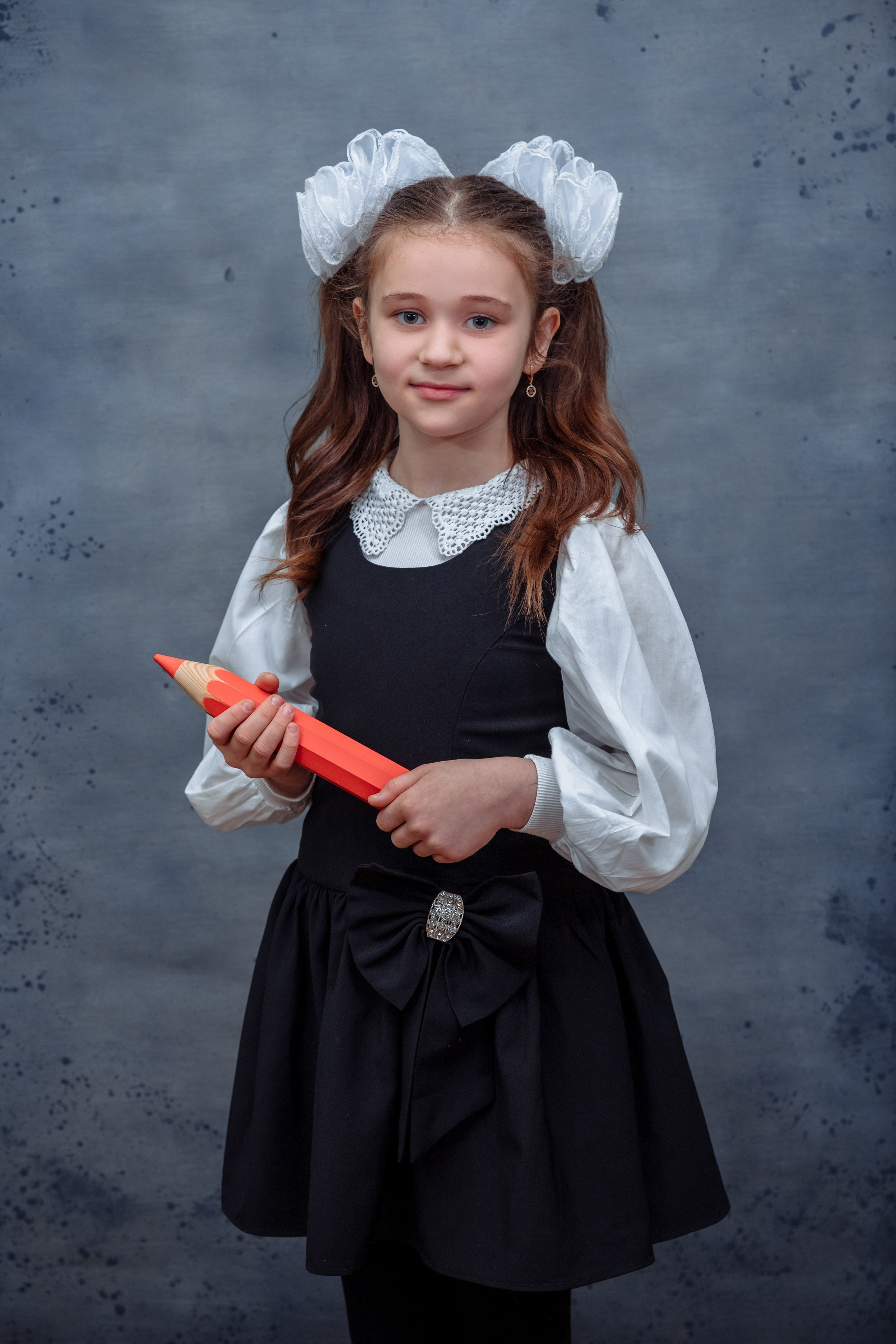 Начальные классы. Выпускные школьные фото­альбомы для школ и детских садов в Волгограде и Волжском