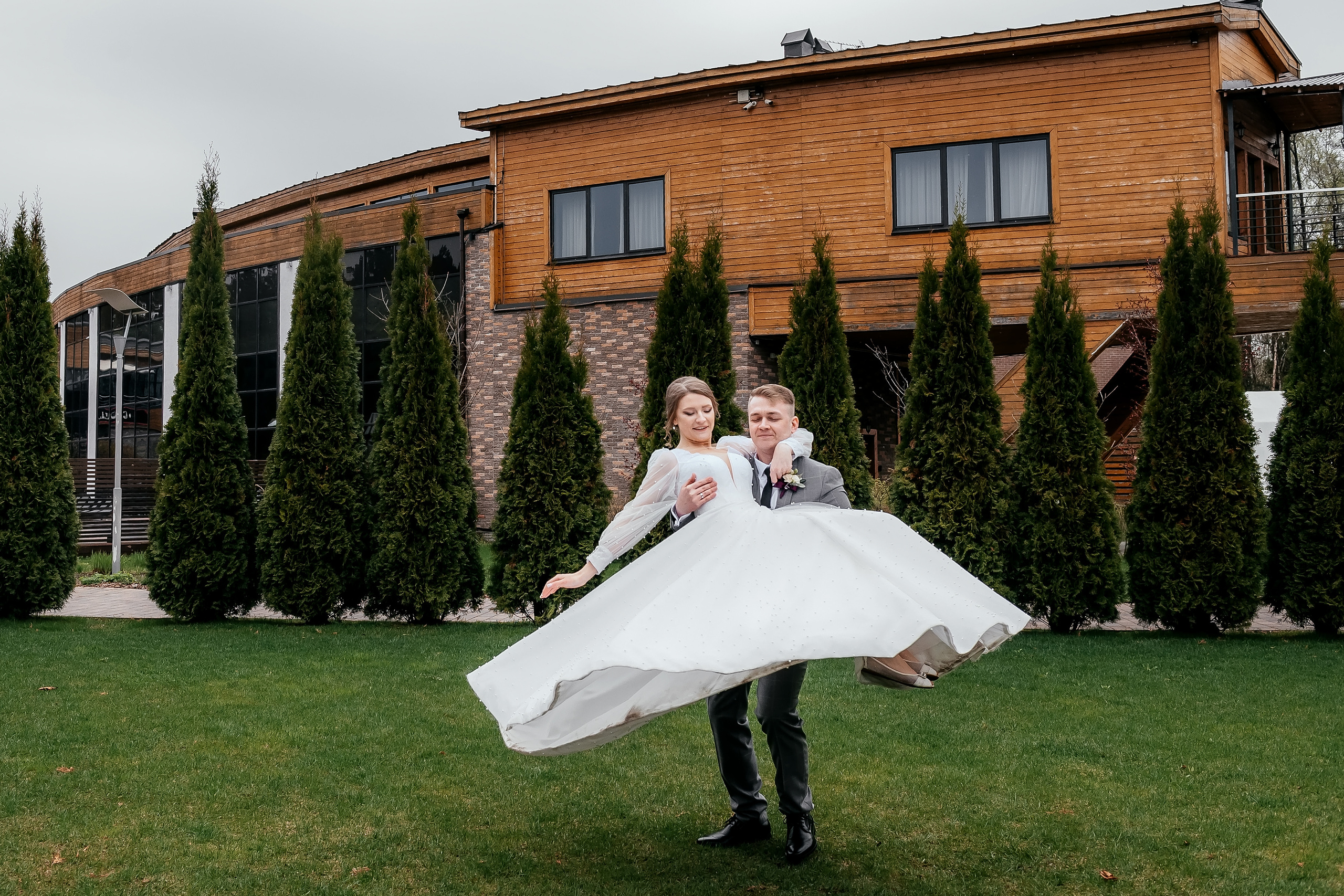 Весь день в Artiland. Атмосферная свадьба в мае. Свадебный и семейный фотограф Виктория Носачёва. Щелково, Москва и МО