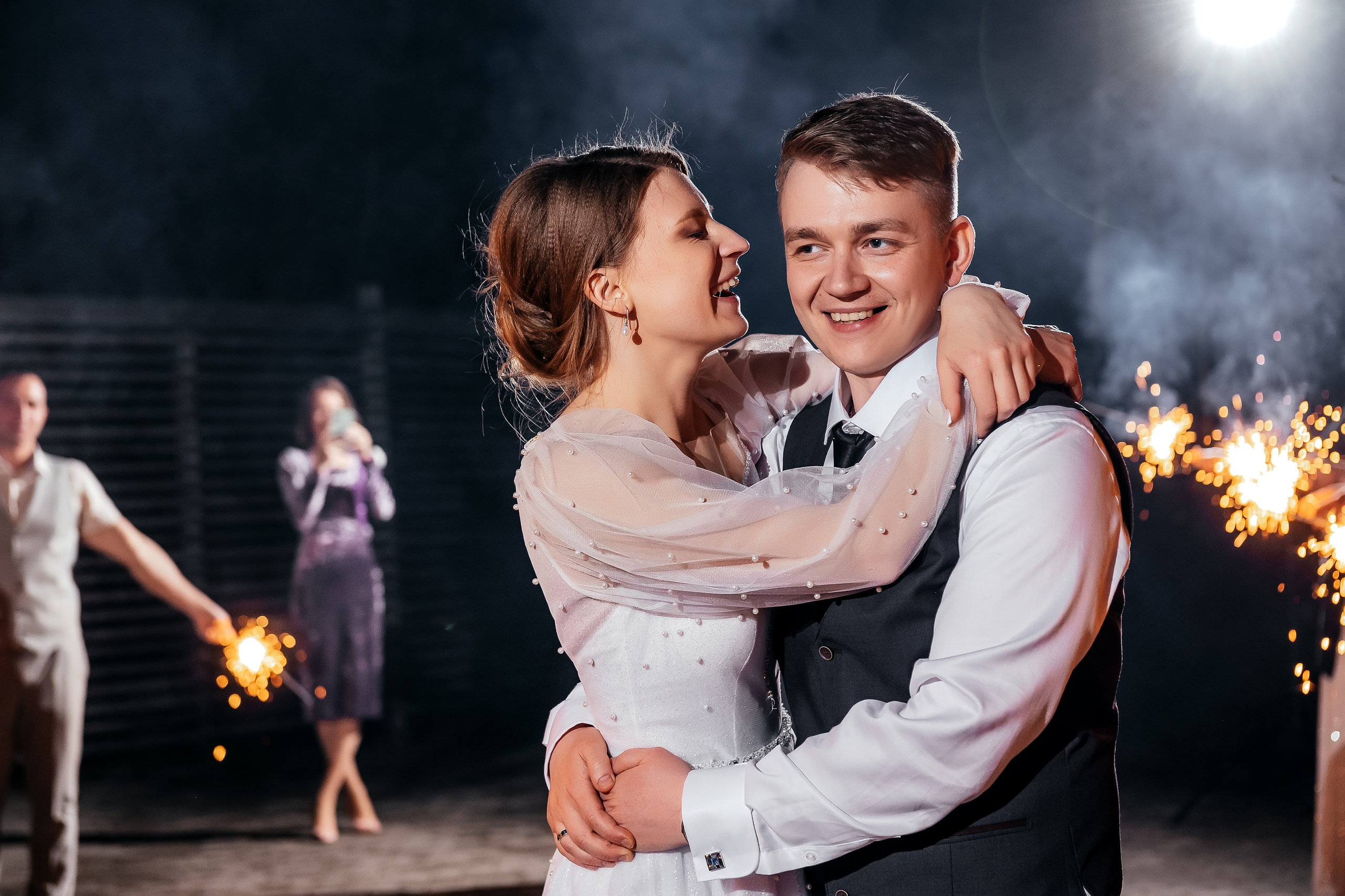 Весь день в Artiland. Атмосферная свадьба в мае. Свадебный и семейный фотограф Виктория Носачёва. Щелково, Москва и МО