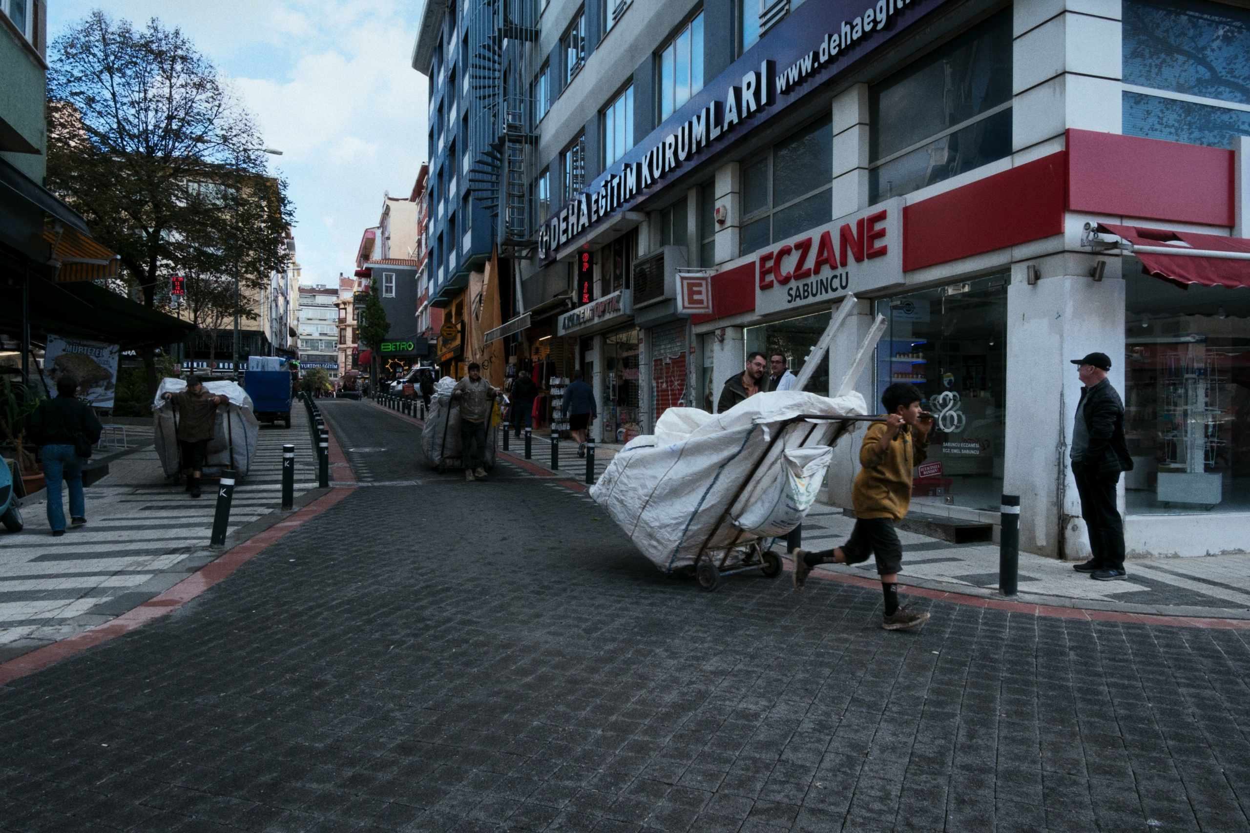 Kadikoy x Moda, Istanbul / Türkey AW25. Фотограф Юрин Евгений