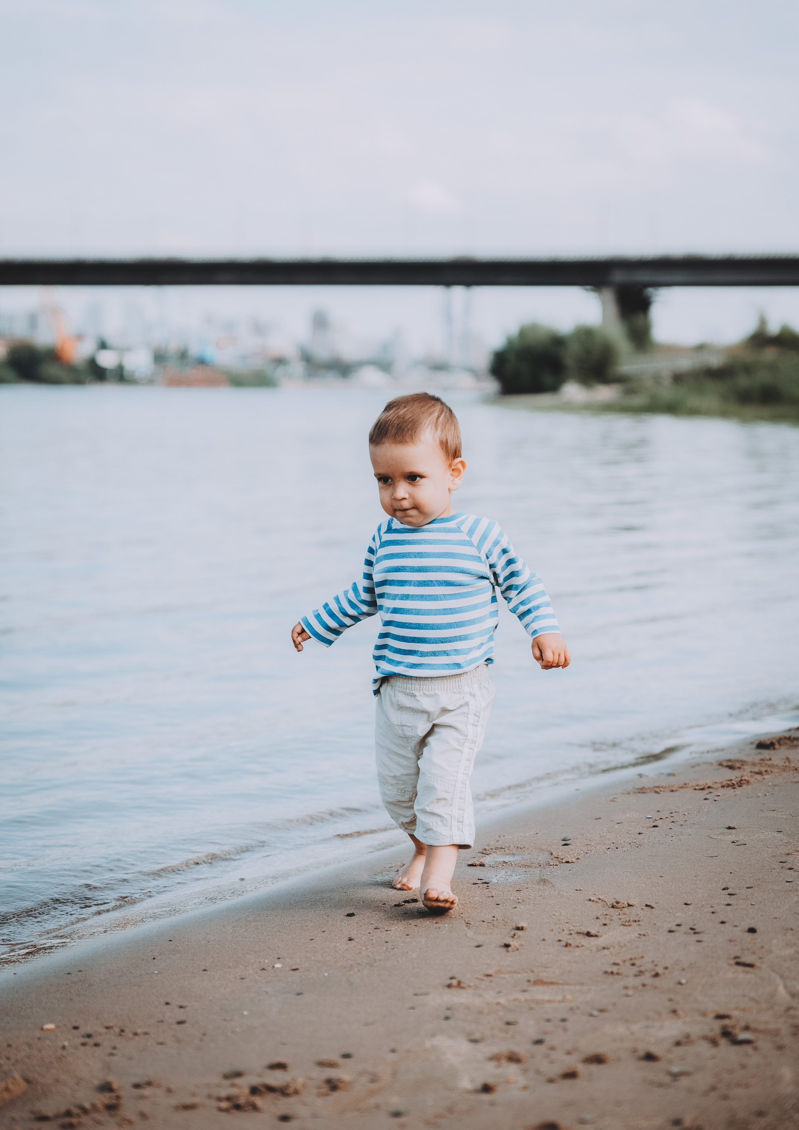 Семья у реки. Фотограф в Новосибирске