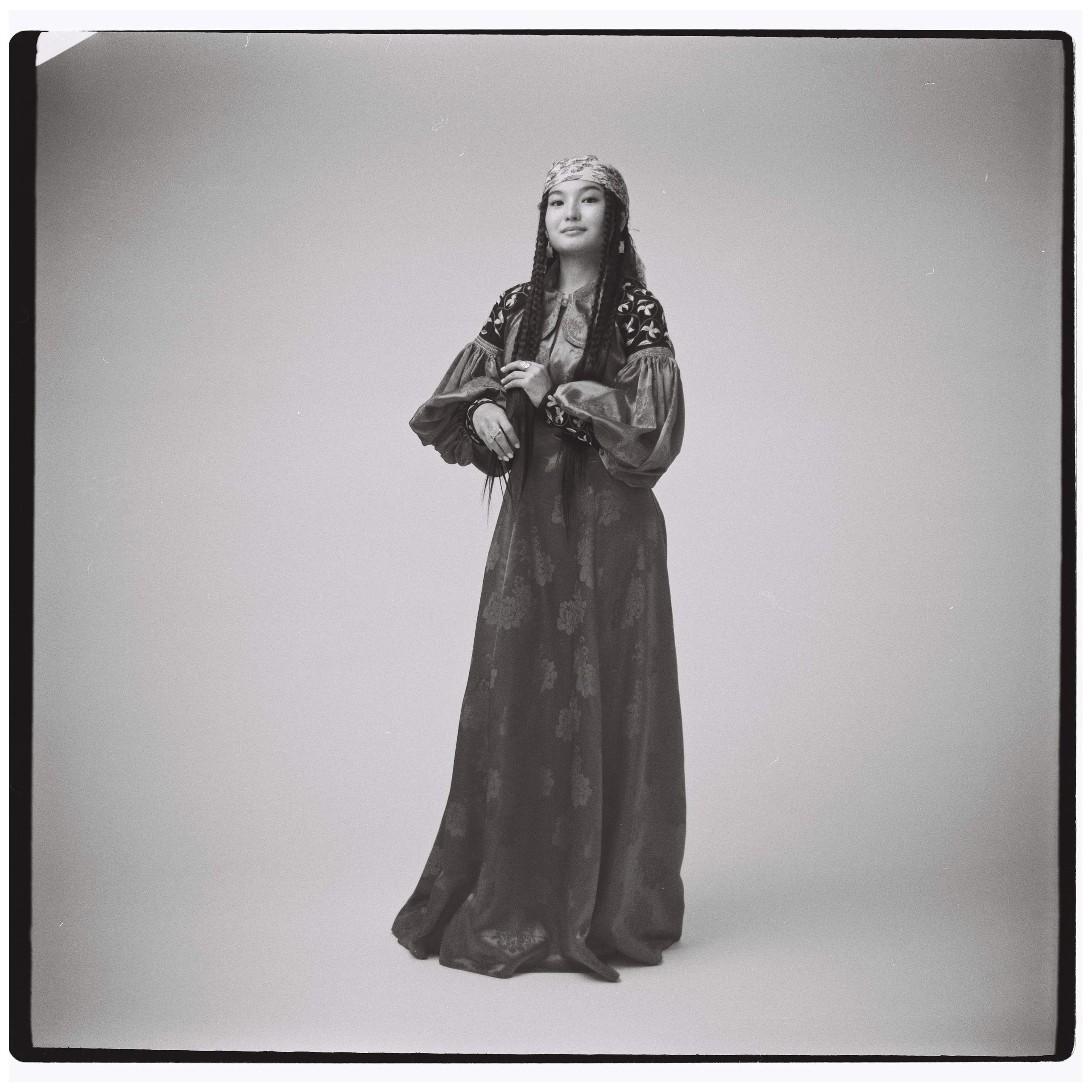 Аима (пленка 120 тип) / Iema (film 120). Фотограф Айдын Седип в Кызыле