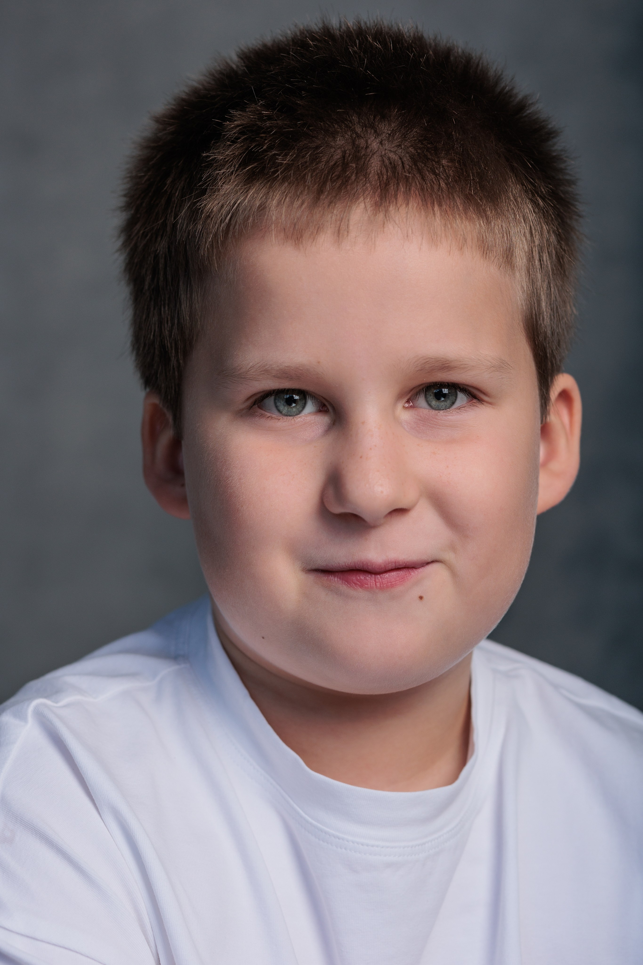 МАТВЕЙ. Я фотограф из Москвы к Вашим услугам