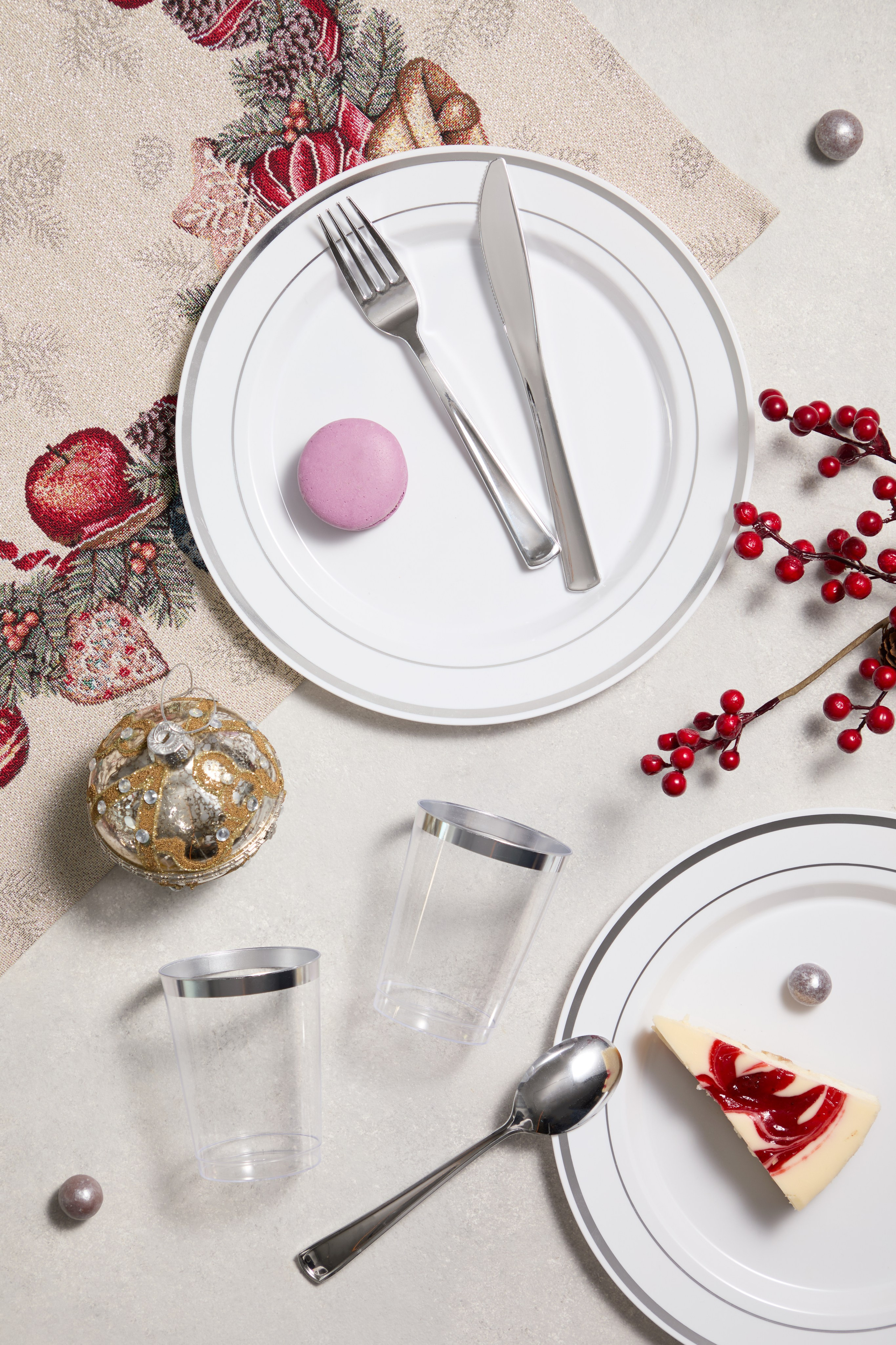 Пластиковая посуда. Сайт о предметной, имиджевой и портретной фотографии, фотограф Фил Киреев