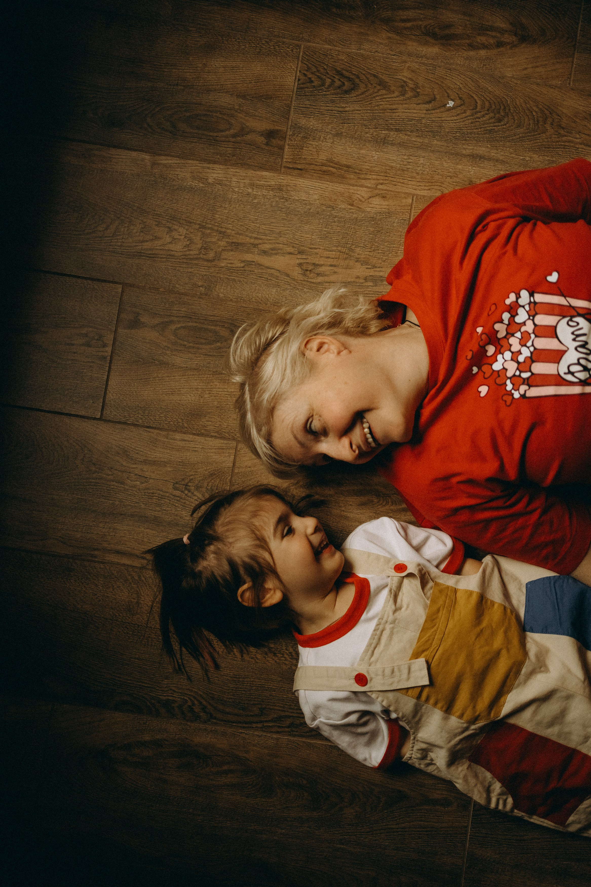 Оля и Василиса. Главная