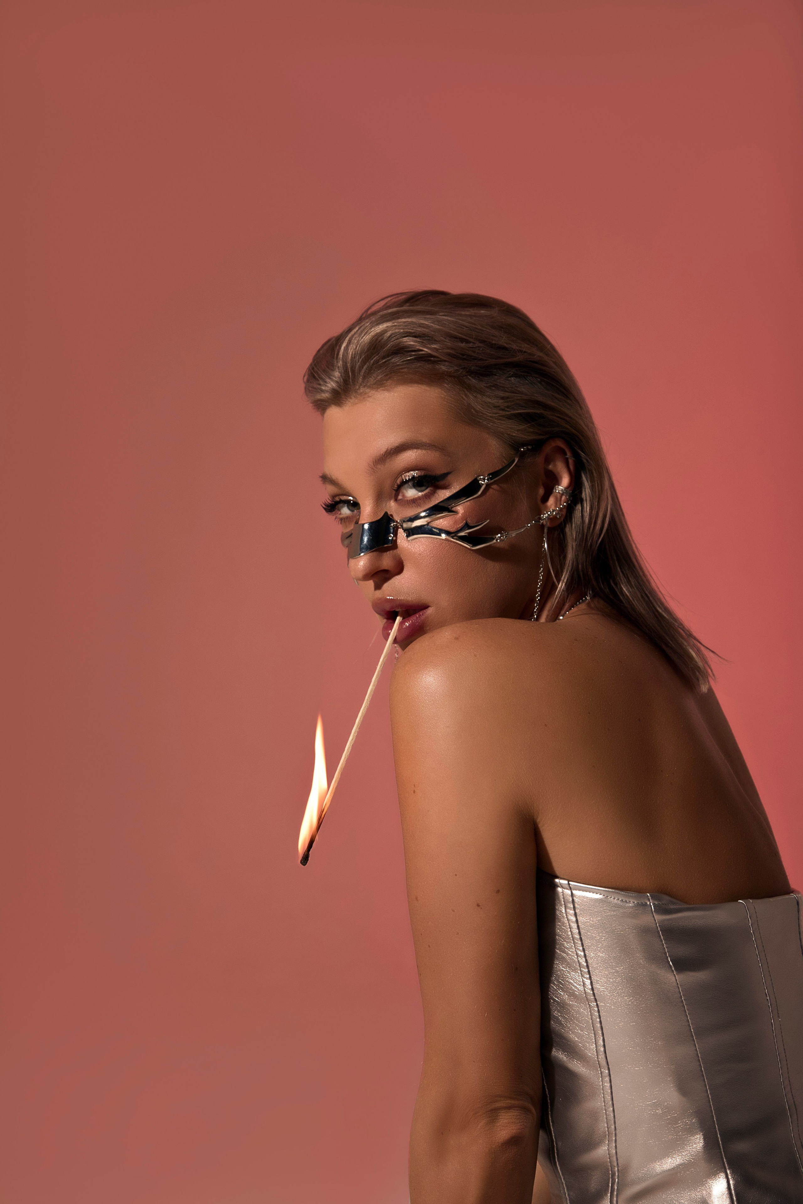 Женская фотосессия в фотостудии. Профессиональный фотограф в Москве