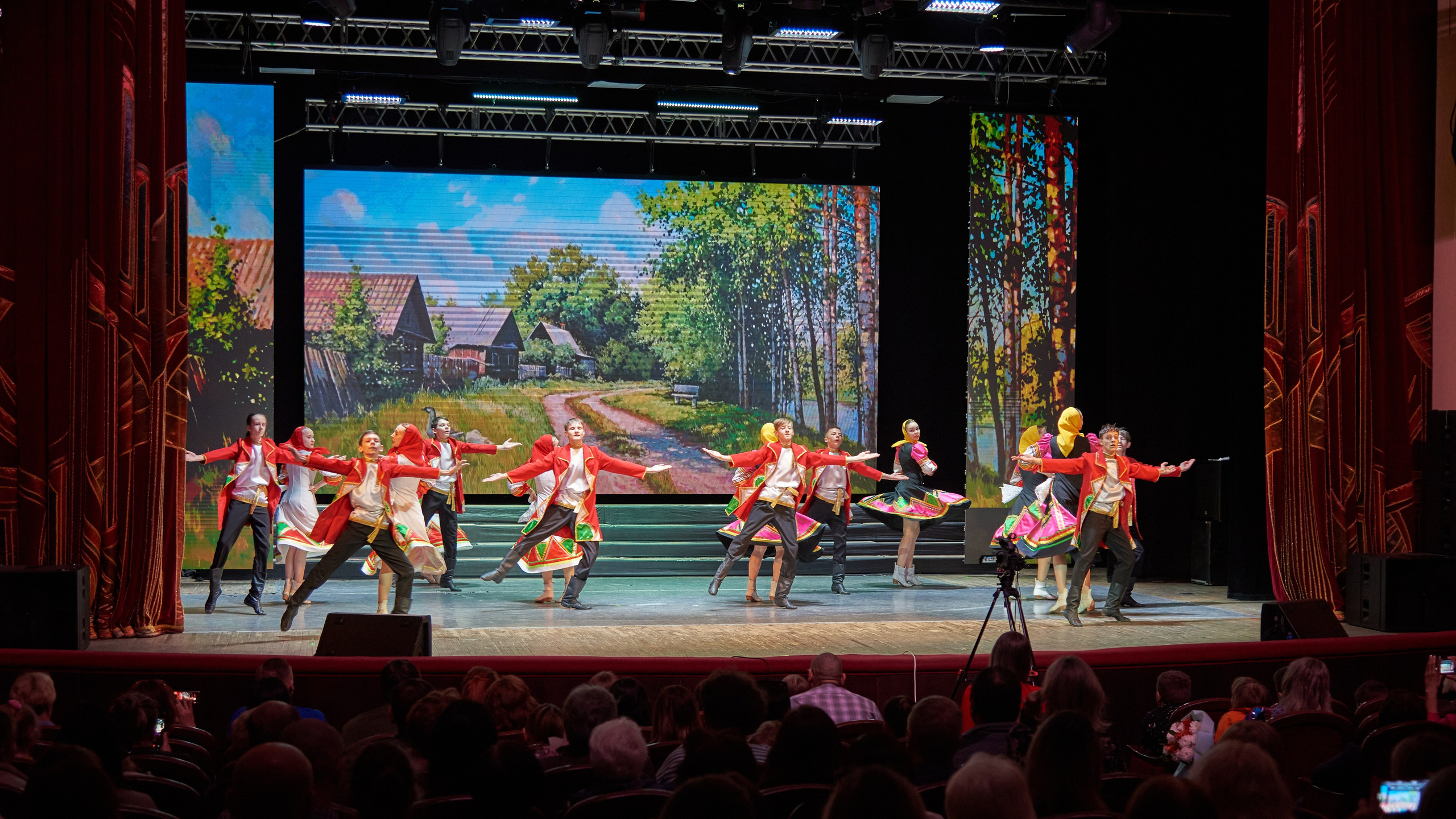 Ежегодный отчетный концерт «Детской школы искуств № 18». [fXph] Фотограф Масликов Илья. Съёмка мероприятий в Ленинске-Кузнецком