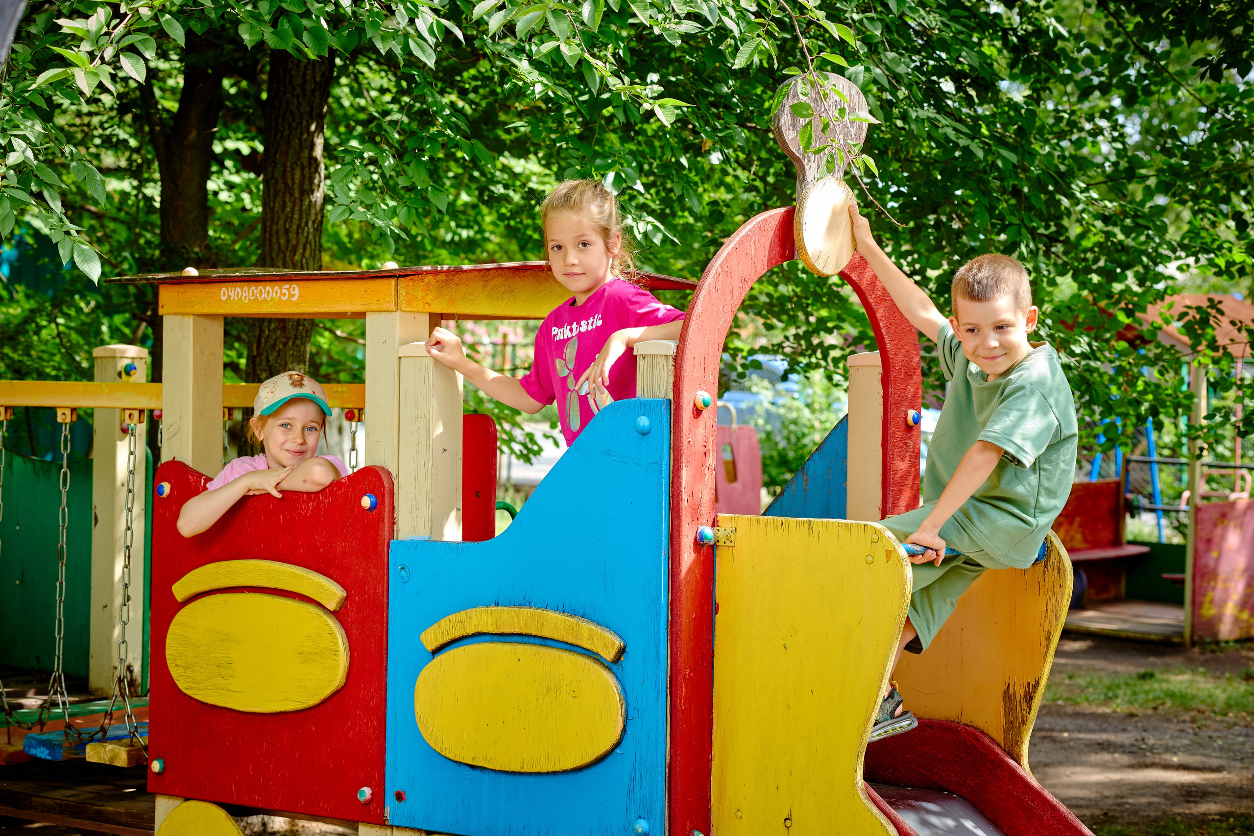 Пример летней съемки в детском саду № 92 Старшая группа Радуга. Фотограф Выпускные альбомы Таганрог Сергей Коробченко