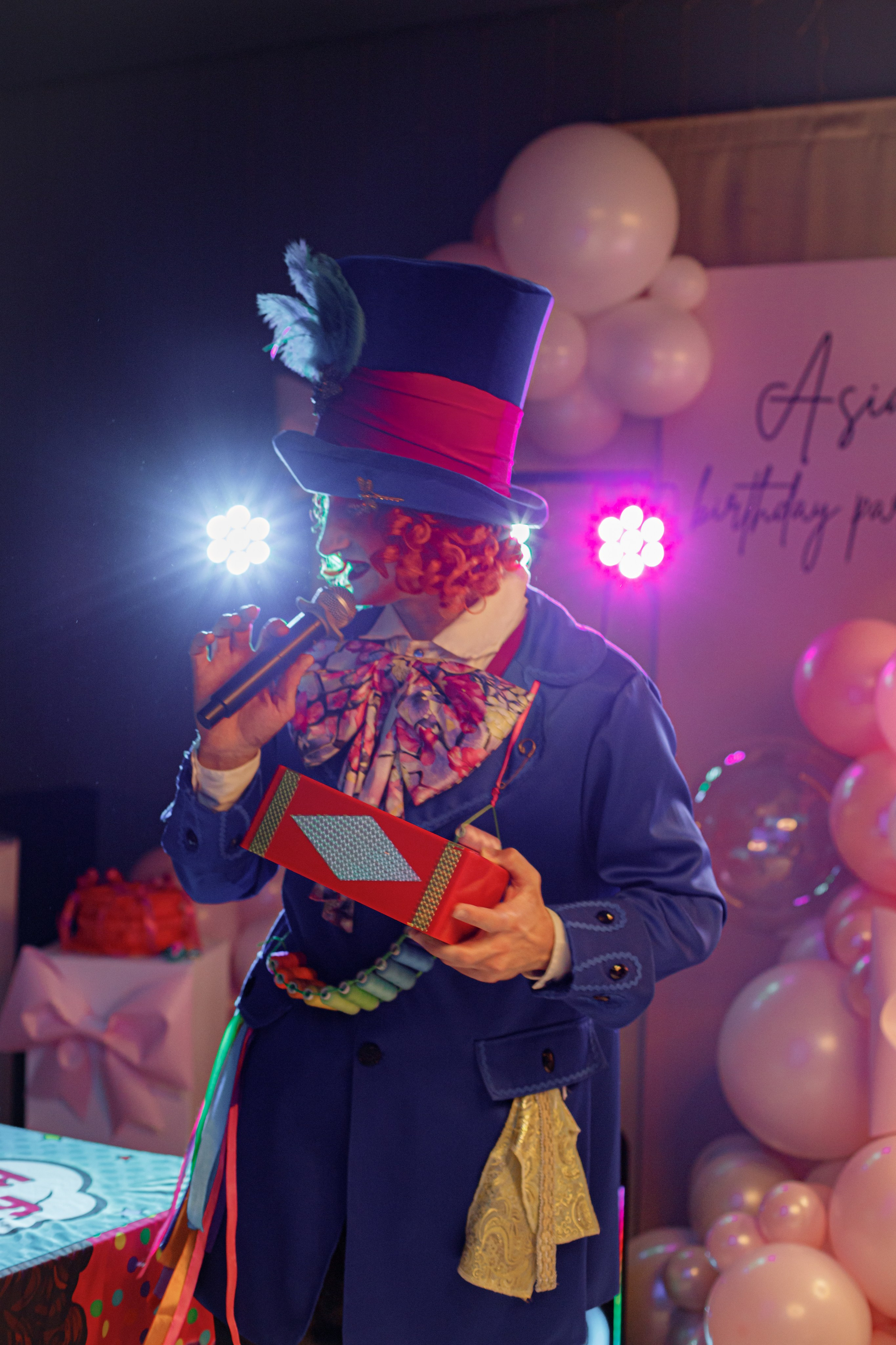 ASIA'S BIRTHDAY PARTY. Photokarish