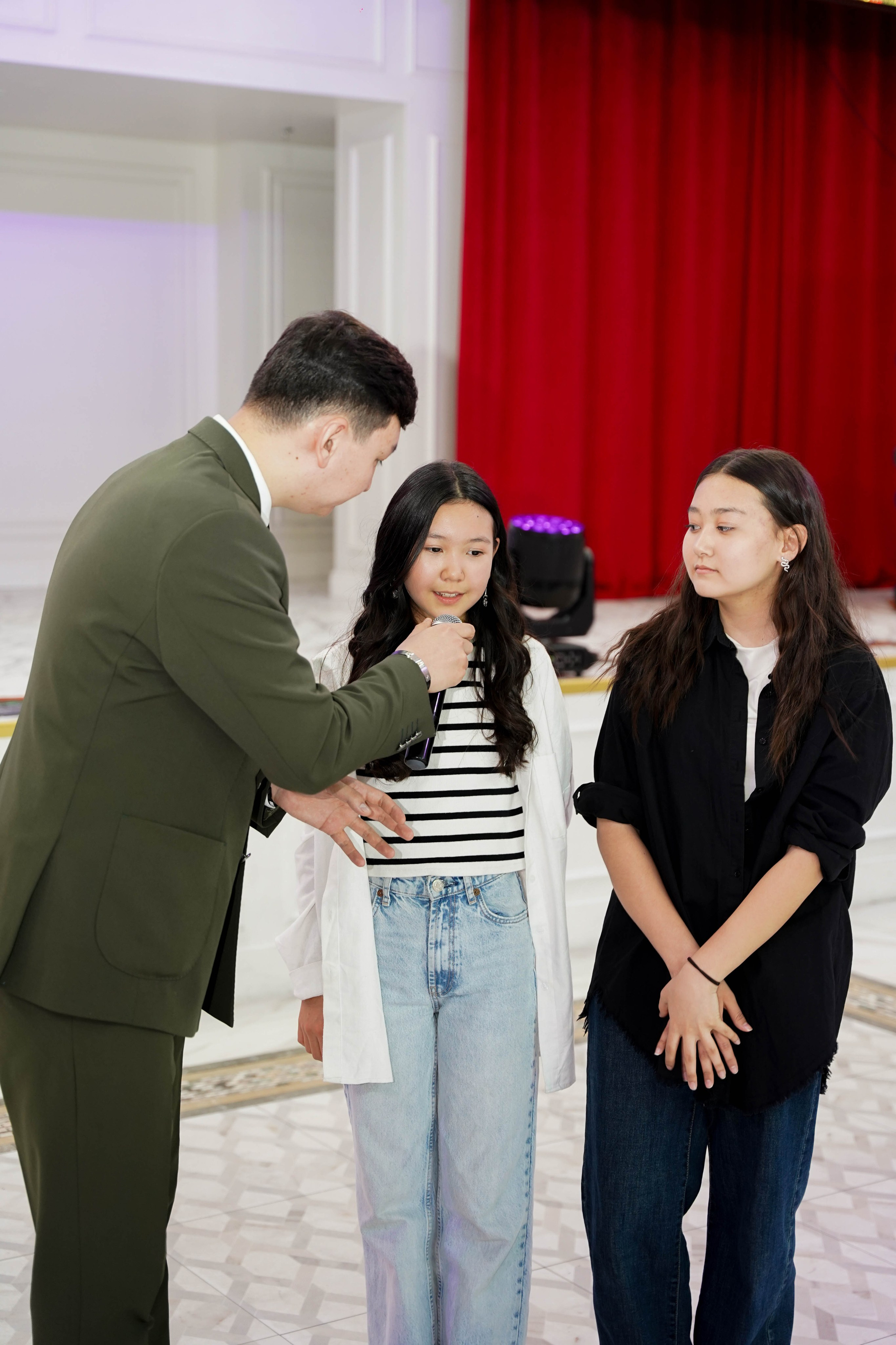 Dana uzatu. Фотограф Ернар Ержанов