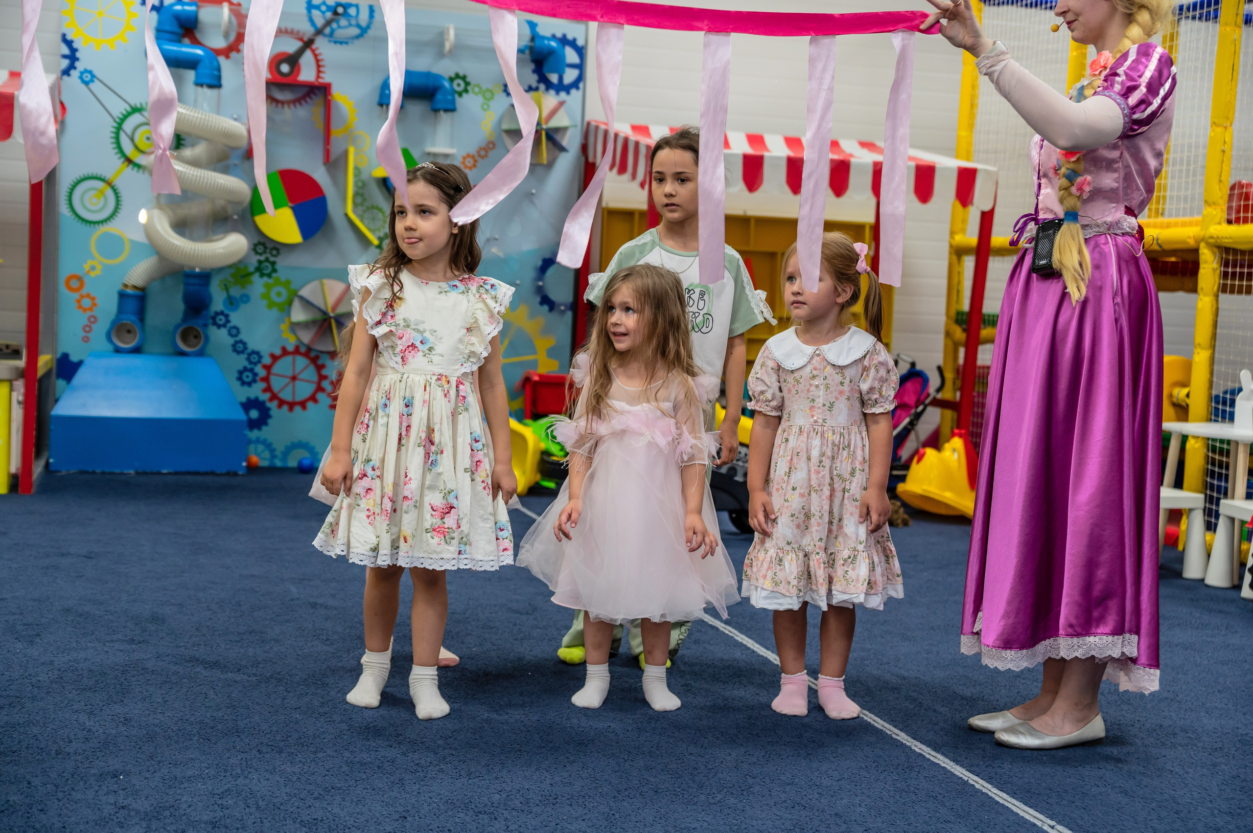 Игротека Ниндзя Кидс. Я Ольга Казанцева, фотографирую снимаю ваши киноистории и печатаю фото и цифровые портреты на холсте