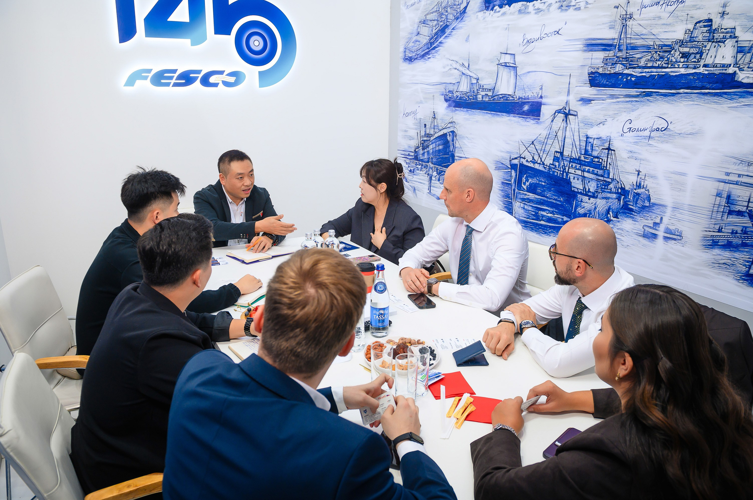 Компания Fesco на выставке TransLogistica Kazakhstan 2025. Интерьерный и репортажный фотограф в Алматы