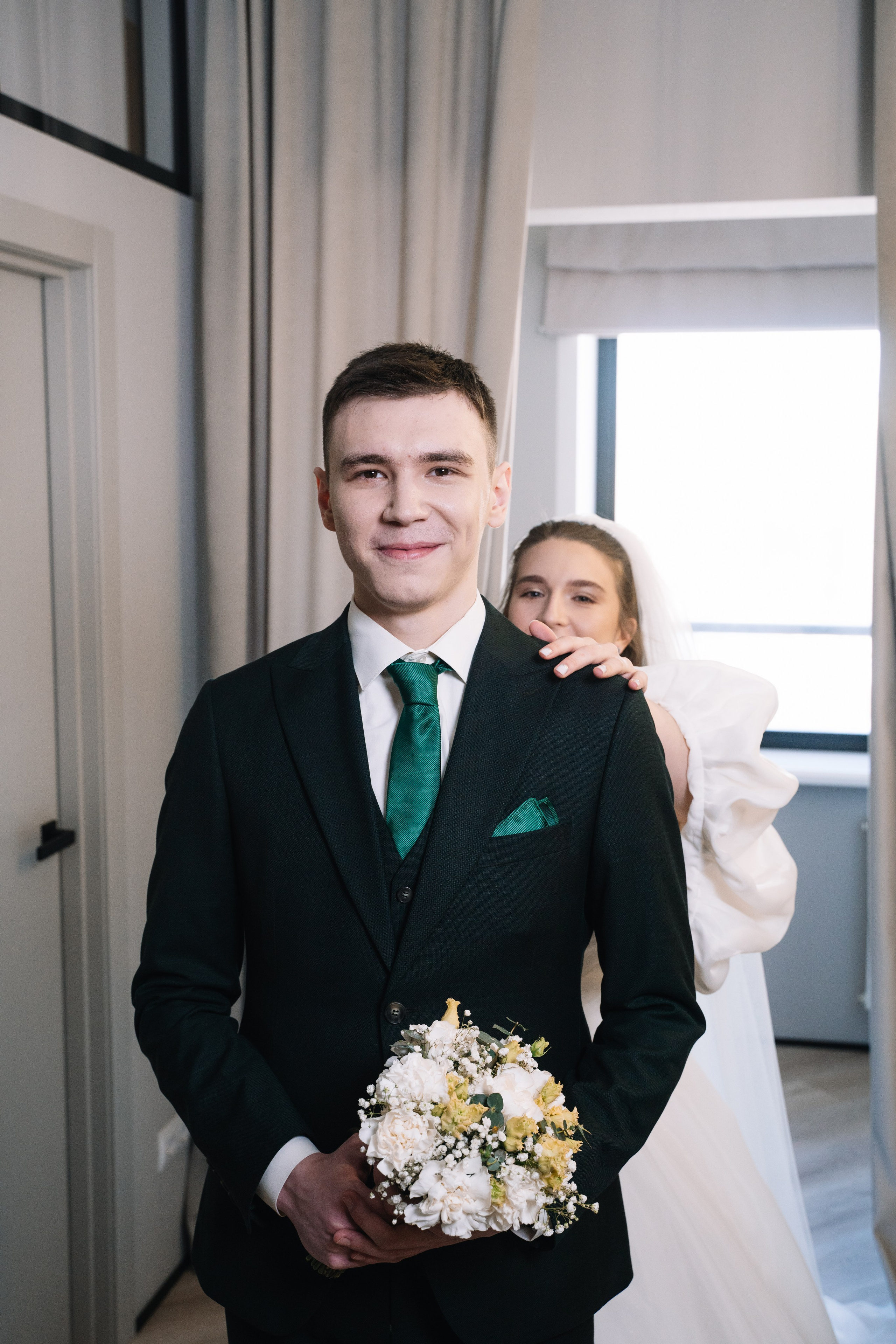 Владимир и Виктория. Дипломированный фотограф в Новосибирске. Фотографирую свадьбы, репортажи, индивидуальные фотосессии, lovestory(семейные)