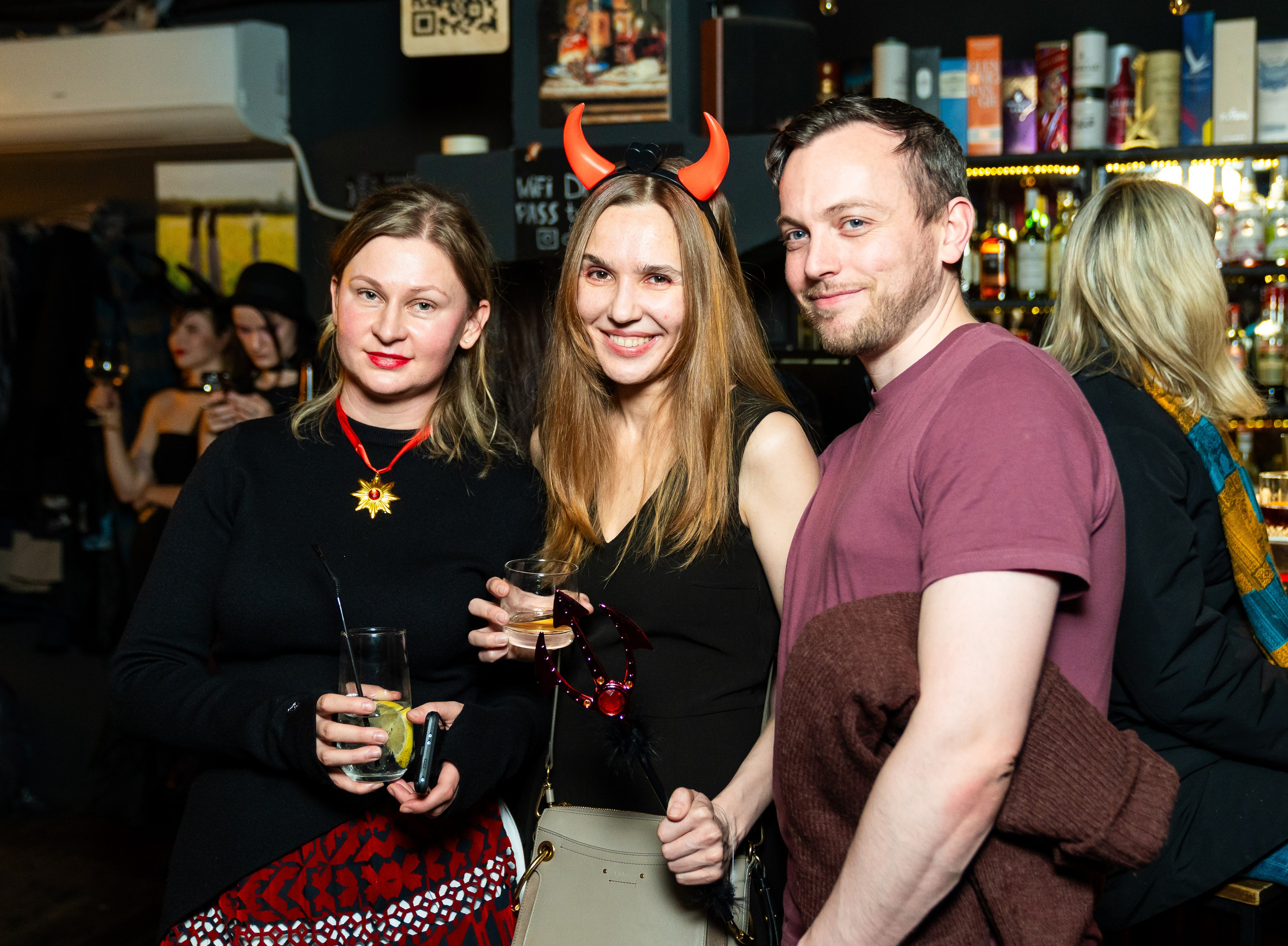 Helloween. Хэллоуин в баре Дебошир Санкт-Петербург. Halloween at the Debaser Bar in St. Petersburg. Хэллоуин в Санкт-Петербурге, бар Дебошир, хэллоуин, праздники