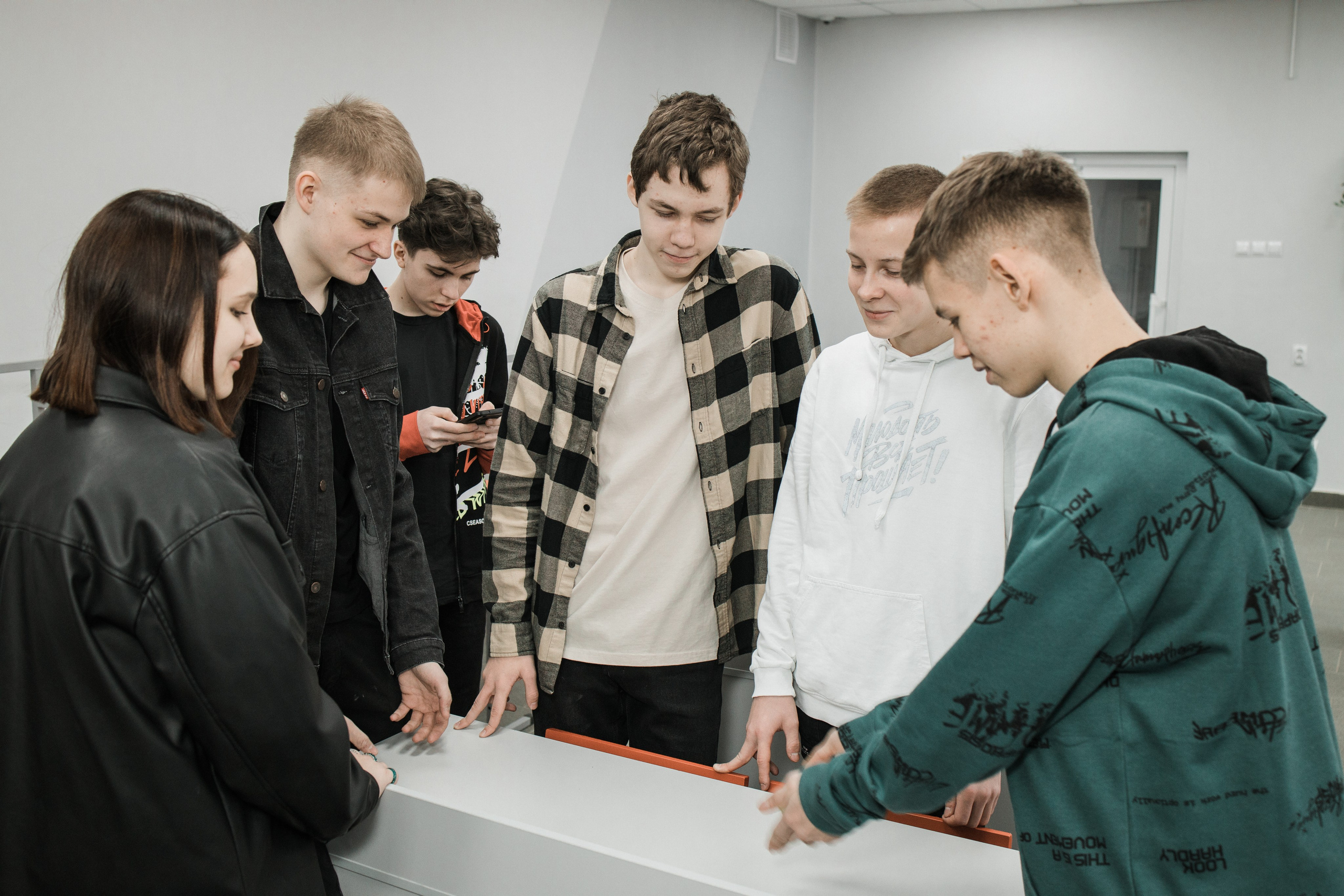 Современная фотосессия для выпускников 9 классов. Выпускные альбомы в Серпухове