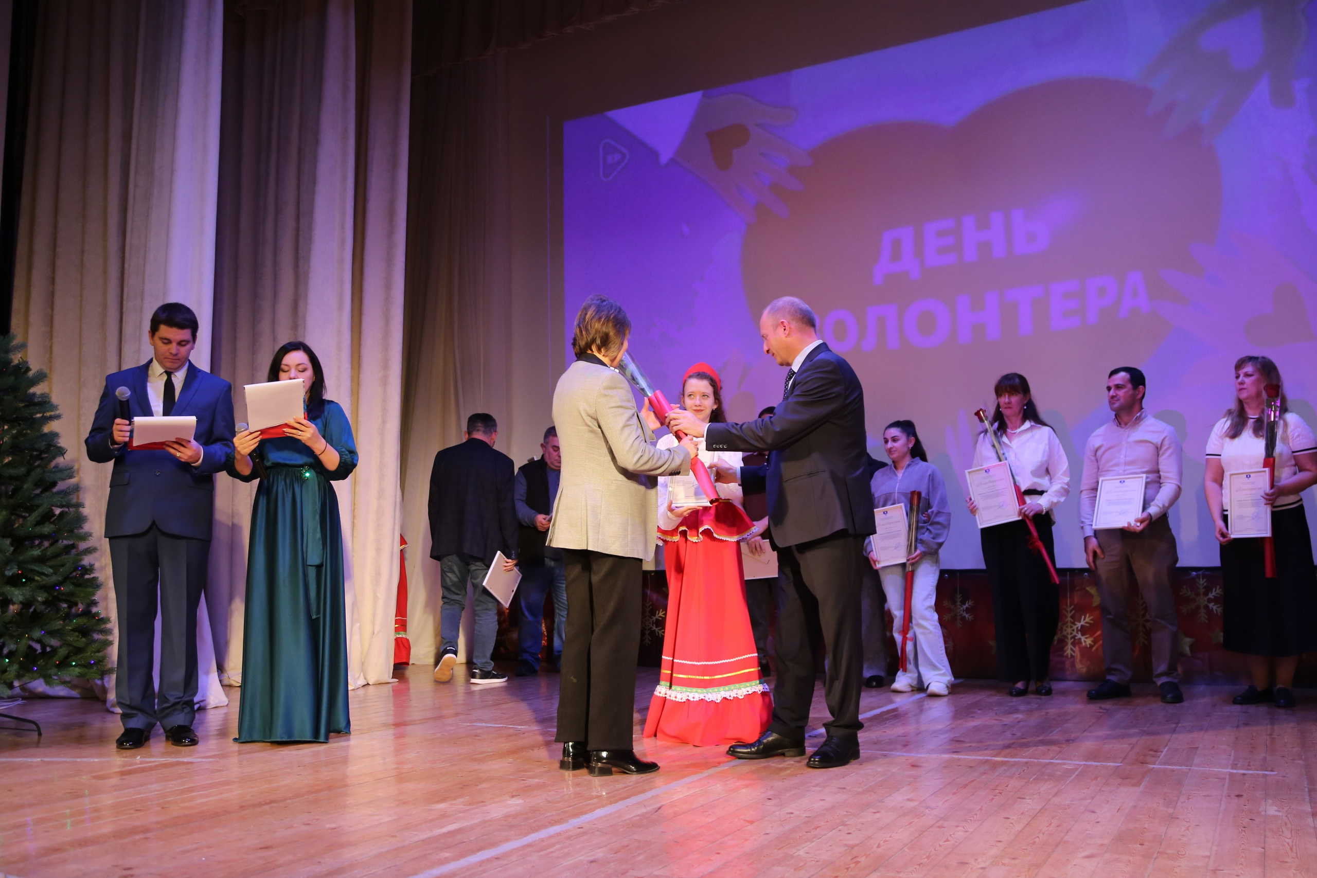 День Волонтёра. Жизнь курорта Кабардинка в фотографиях