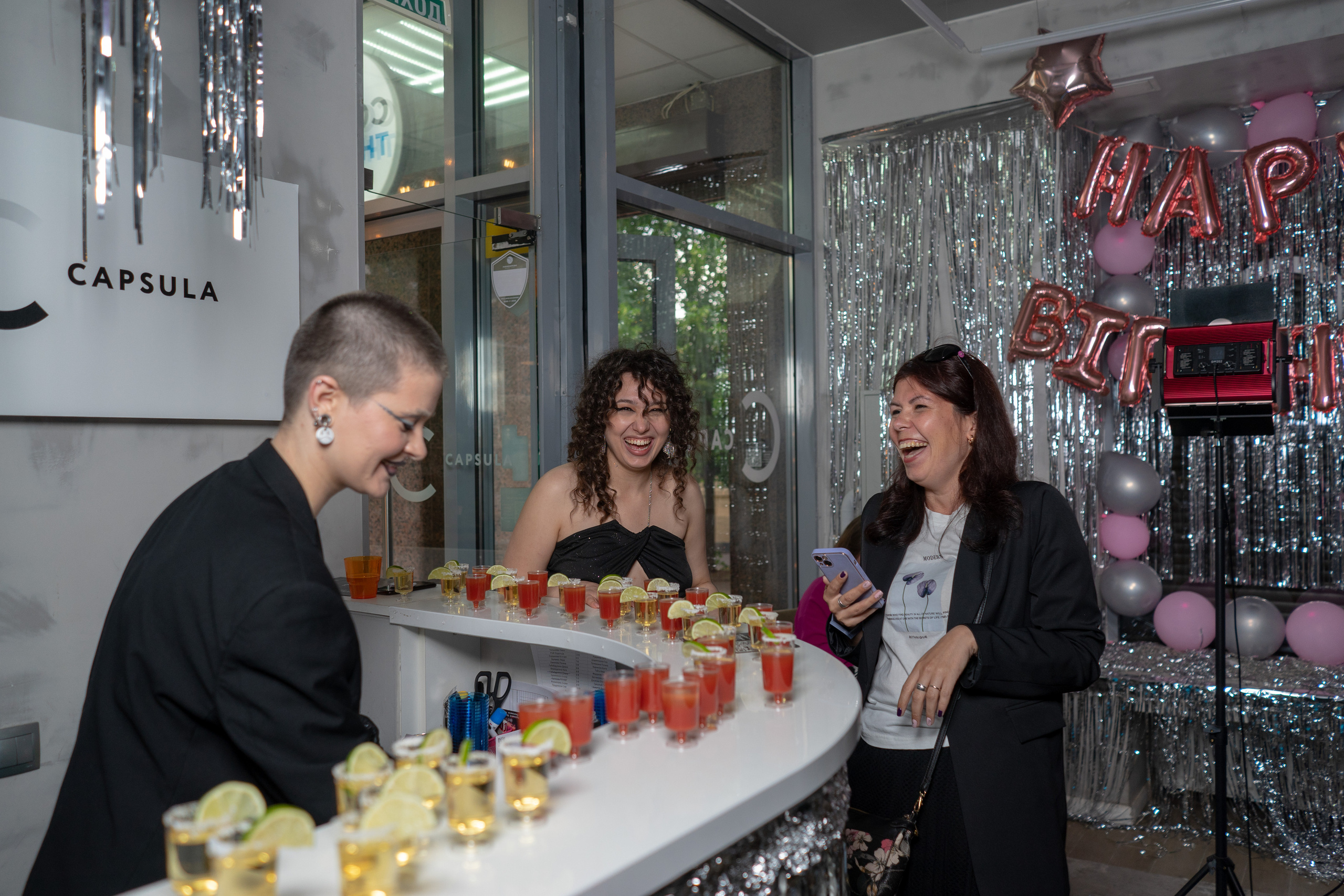 День рождения Capsula studia. Фотограф Елизавета Потешкина