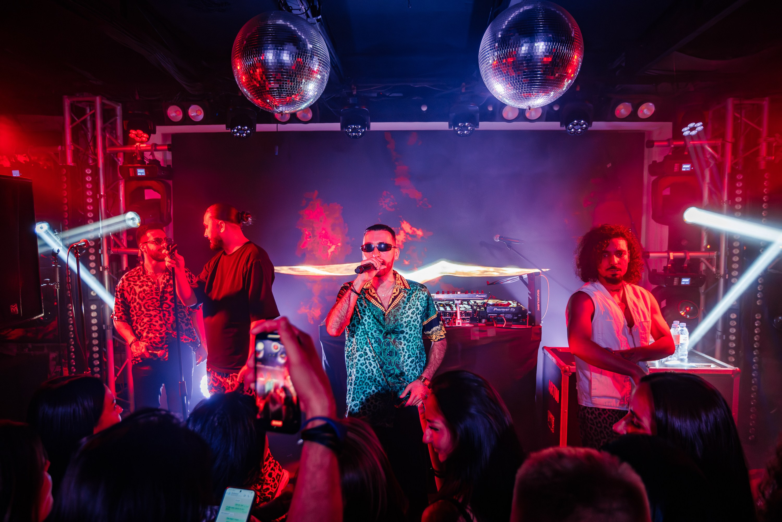 «Джиган"_Чайка на пляже_Ялта_12.07.2025 г. Аминов Руслан | Фотограф