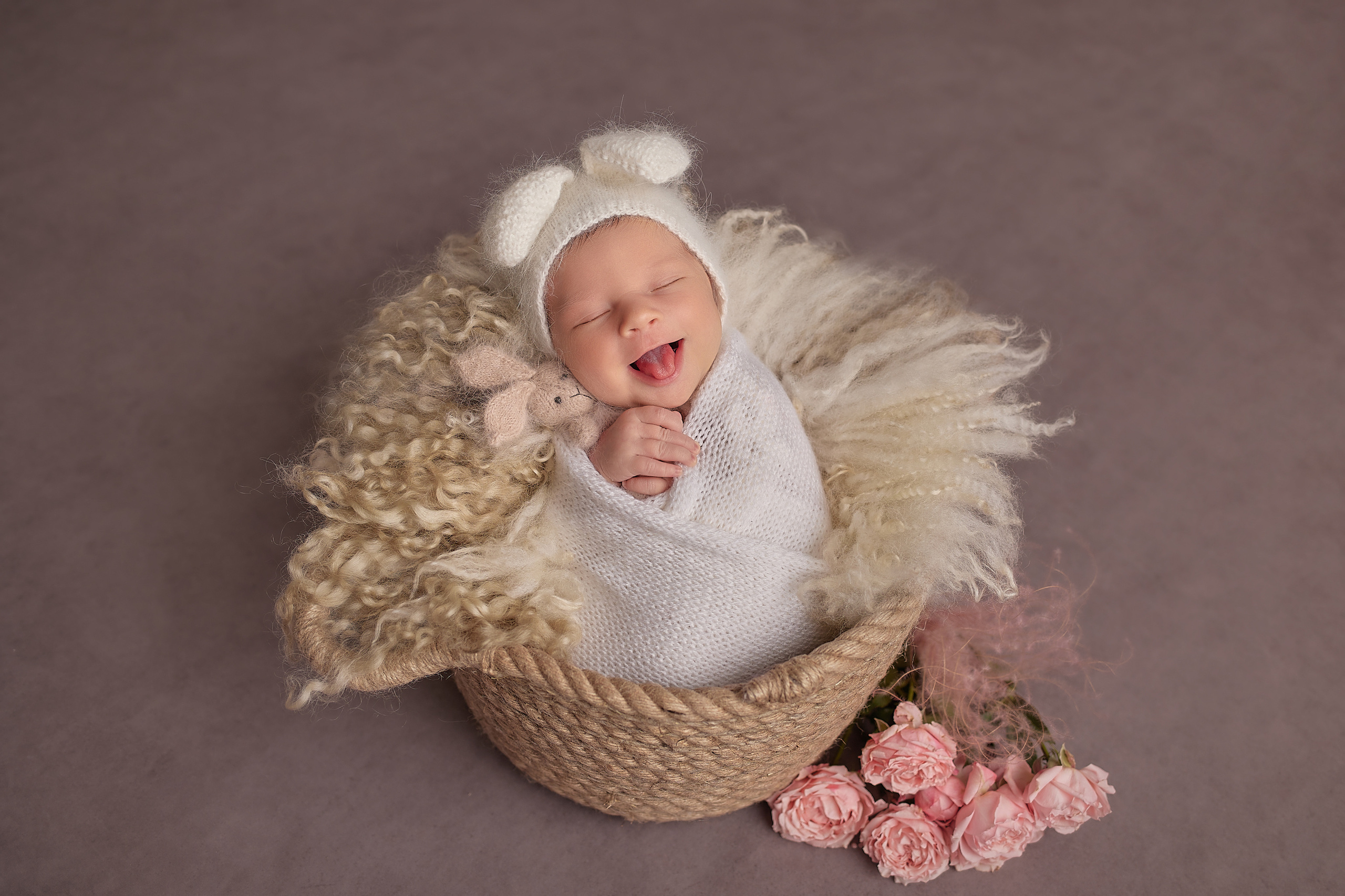 НОВОРОЖДЕННЫЕ. ФОТОГРАФ НОВОРОЖДЕННЫХ ЧЕРЕПОВЕЦ САНКТ-ПЕТЕРБУРГ