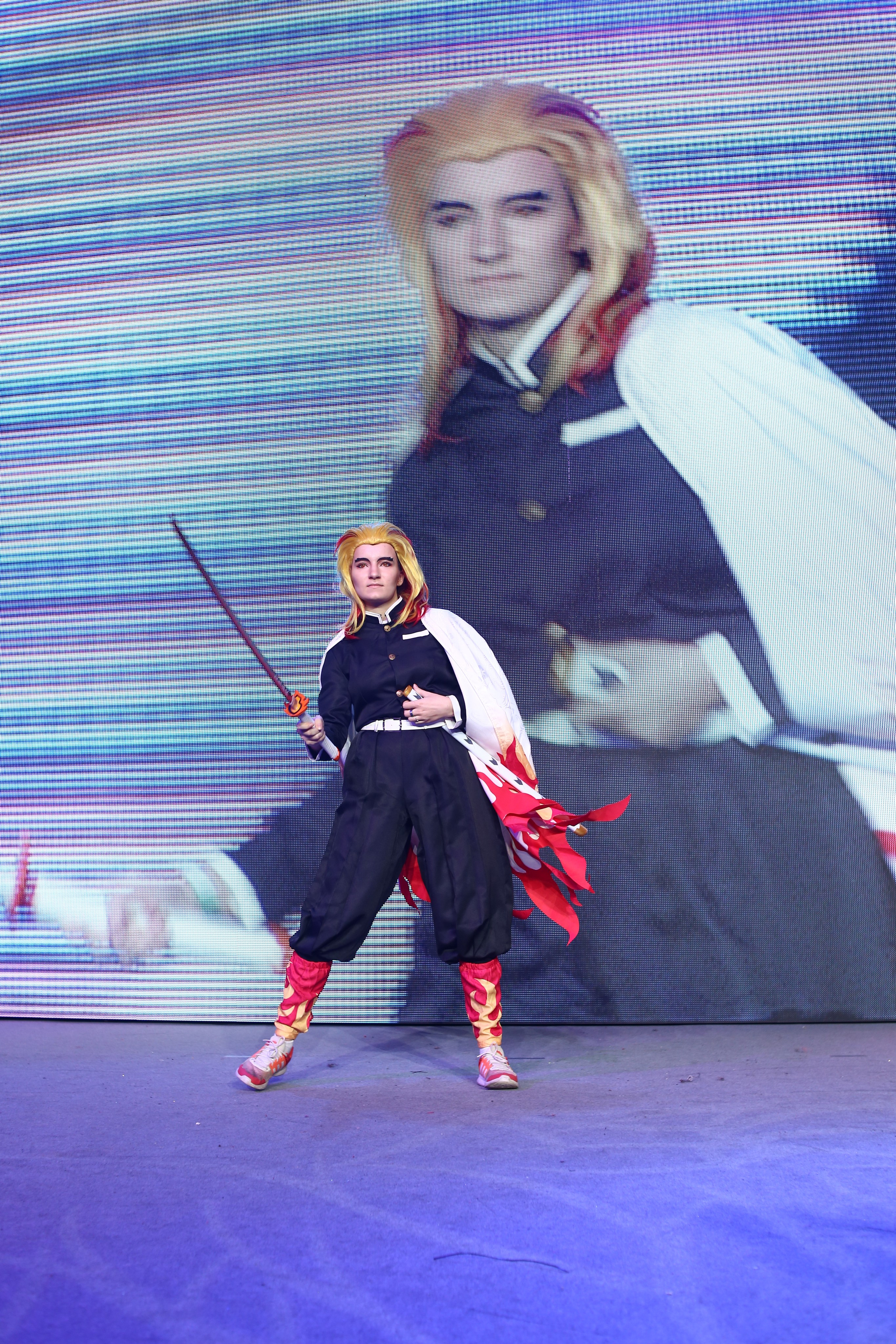 Кёджуро Ренгоку из Клинок, рассекающий демонов 