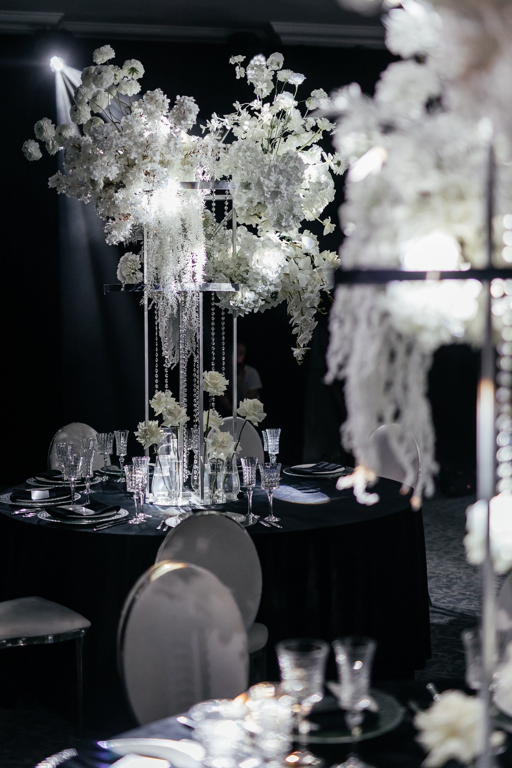 Реализация концепции свадебного декора «Отражаясь в любимых» LAZAR DECOR. Главная