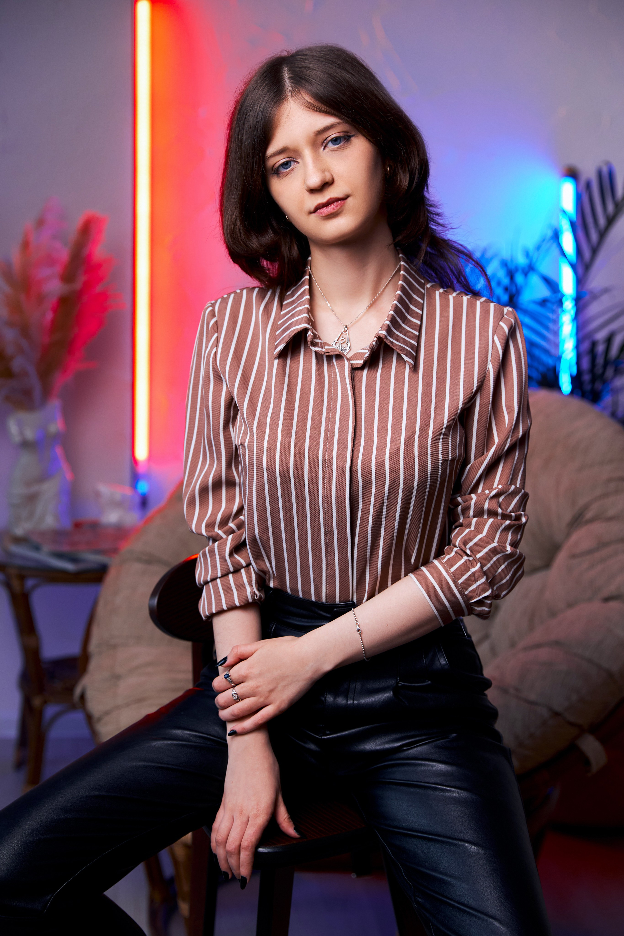 Старшие 9 — 11 классы. Выпускные альбомы в Рыбинске и Ярославле