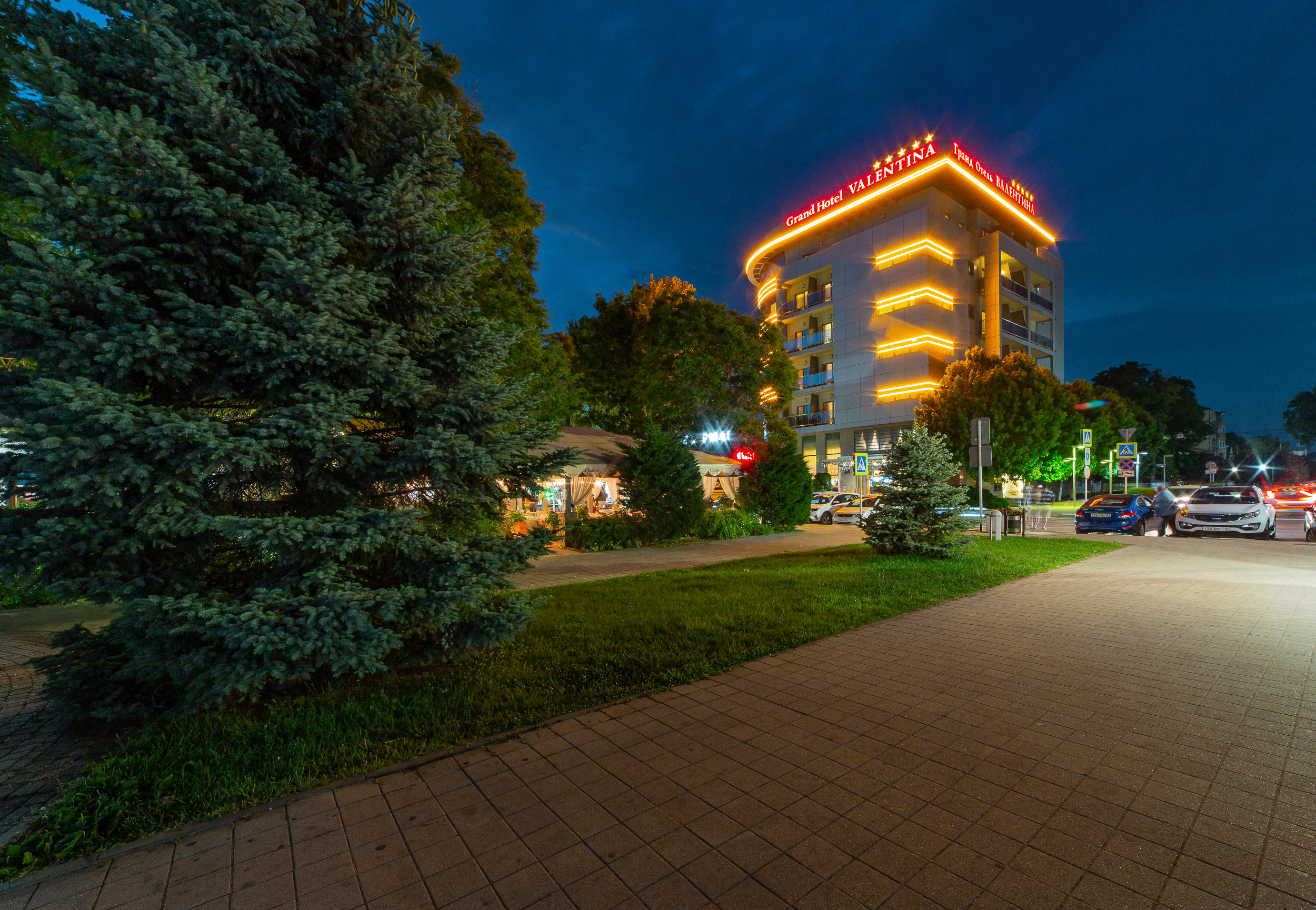 Renatphoto-комплексная фотосъёмка всех помещений   Grand Hotel Valentina. Профессиональная фотосъёмка интерьеров, предметная фотосессия еды для меню г. Анапа