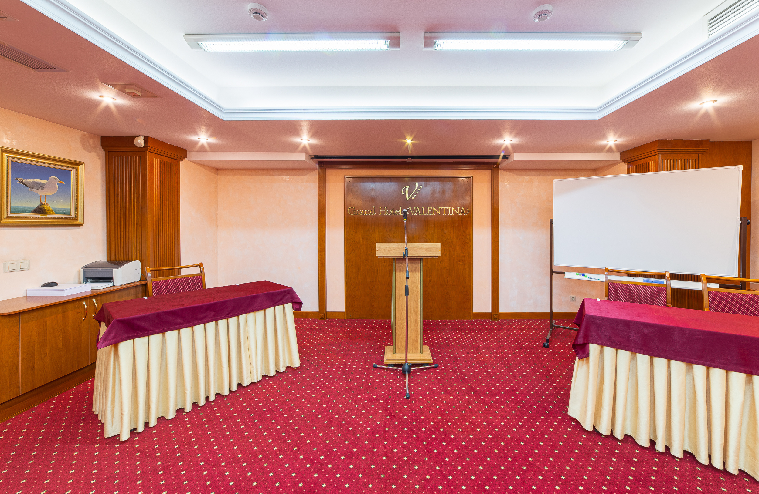 Renatphoto-комплексная фотосъёмка всех помещений   Grand Hotel Valentina. Профессиональная фотосъёмка интерьеров, предметная фотосессия еды для меню г. Анапа