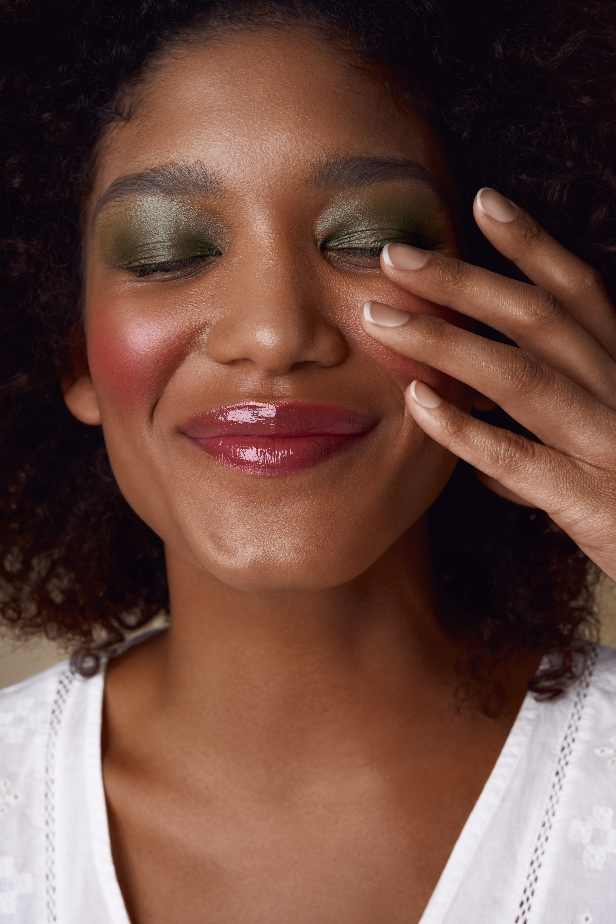 Beauty. Retusher Maryia Buhai