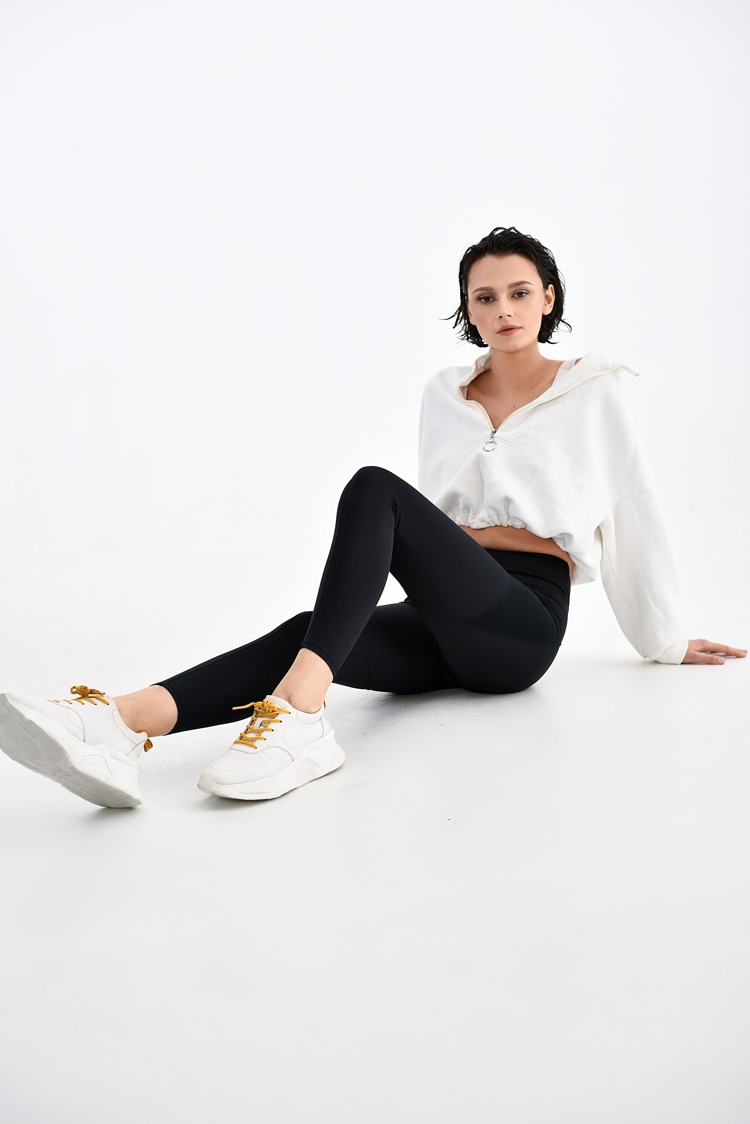 Кейс с купальниками и леггинсами для WB. Фотограф Таина Комбарова