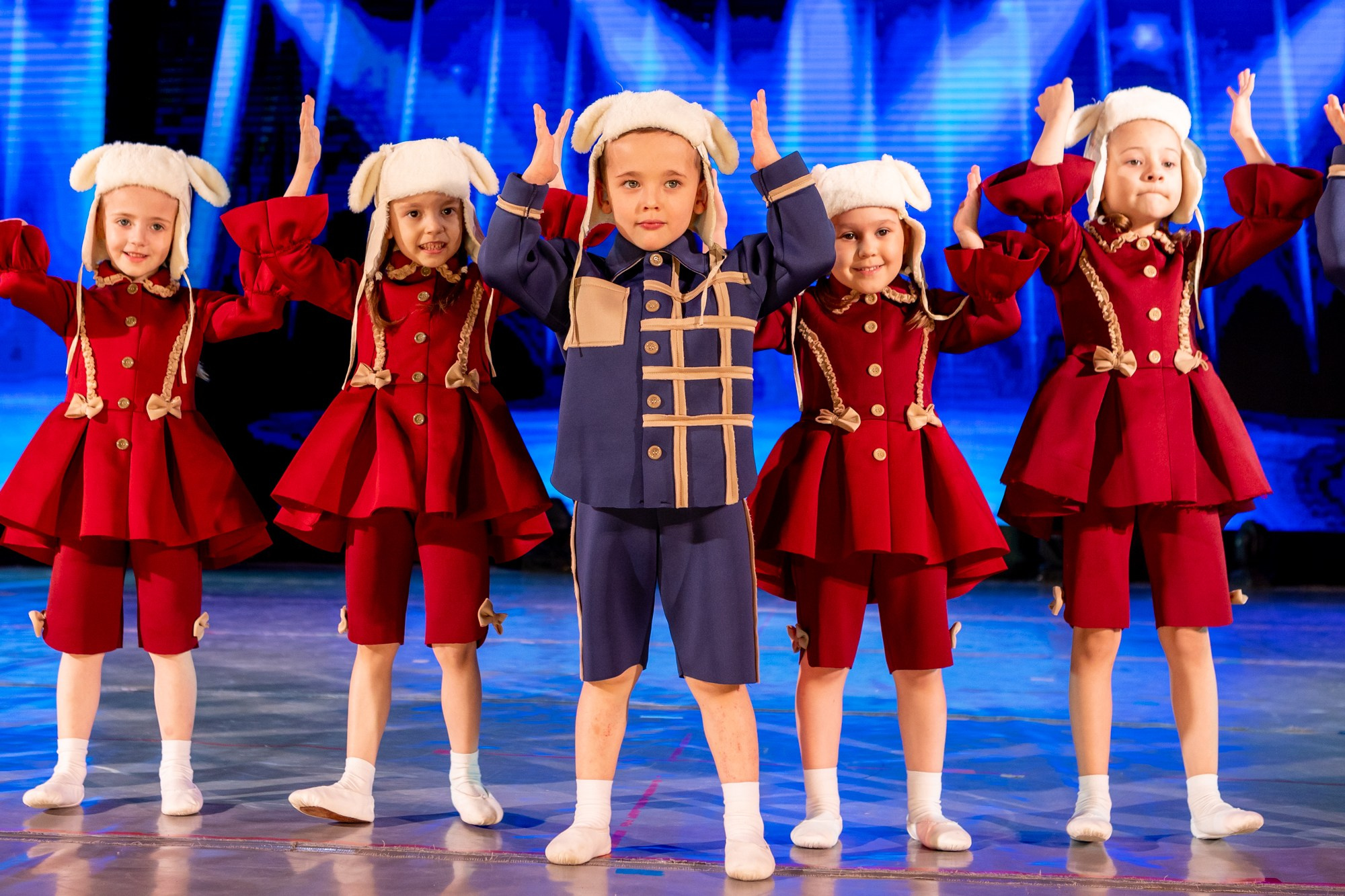 Отчетный концерт Заслуженного коллектива РФ «Жемчужинка» в Оренбурге, ДК «Россия», 2025 г. Фотограф в Оренбурге. Профессиональный фотограф