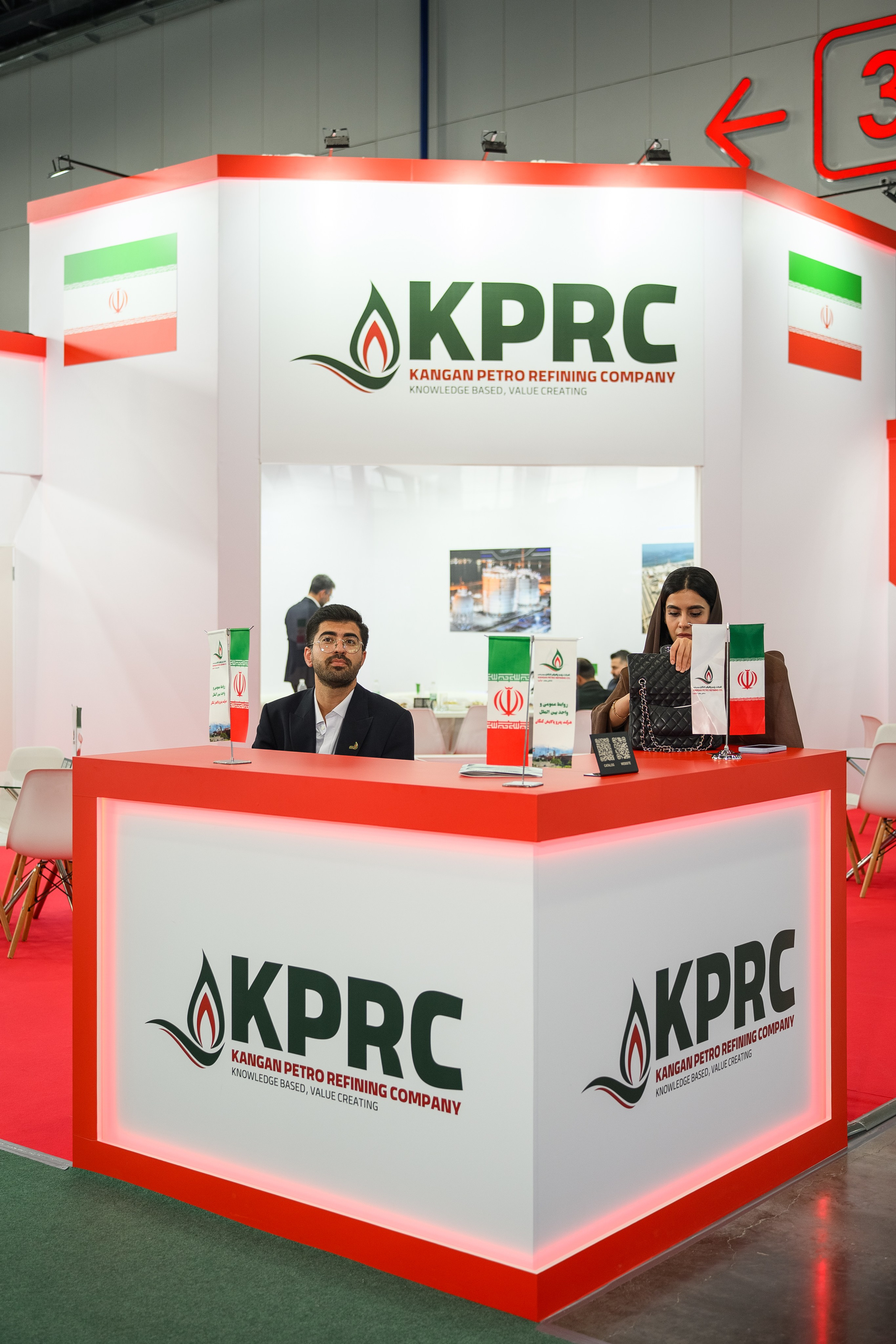 Стенд зарубежной нефтегазовой компании на нефтехимической выставке в Казани
