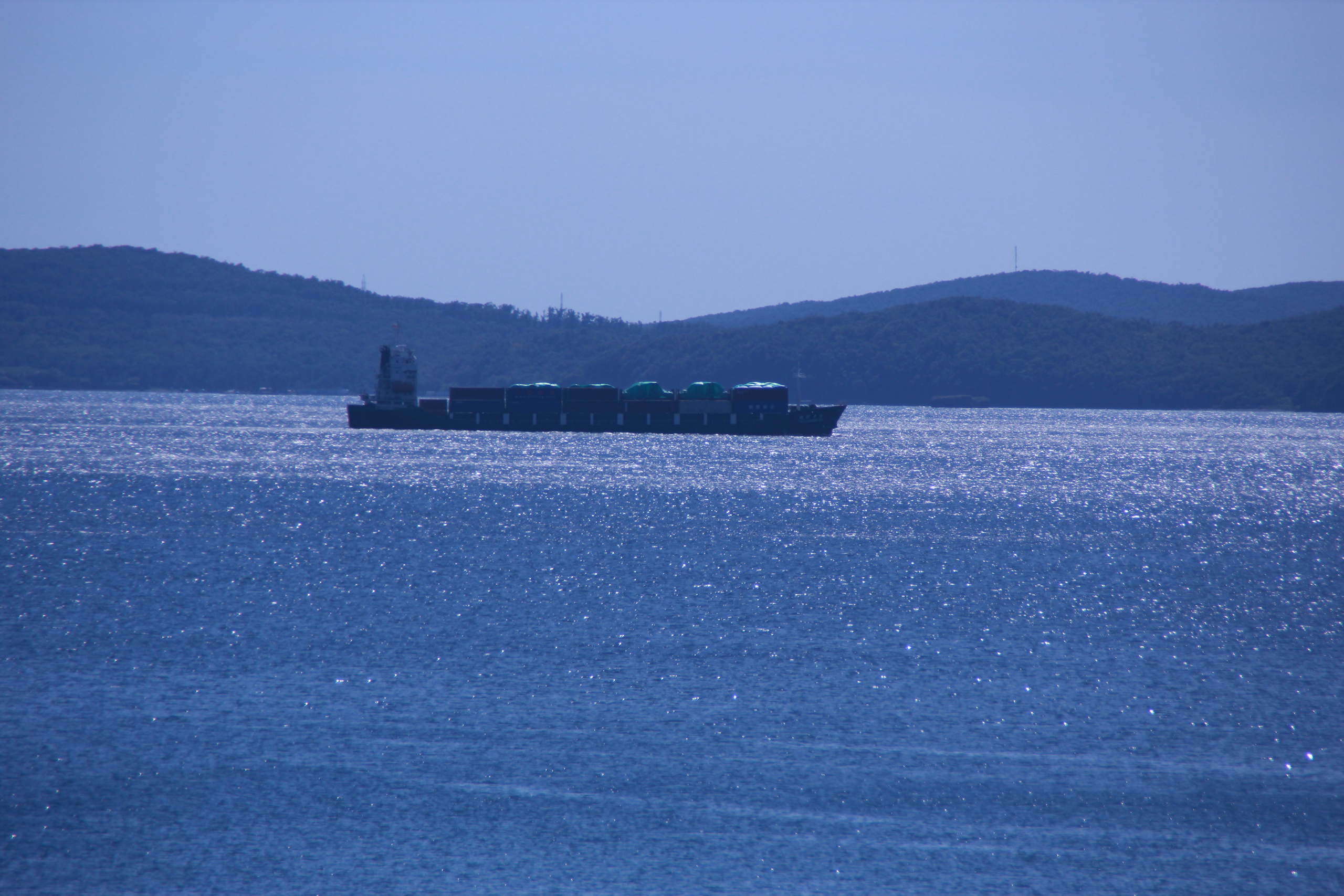 фото сухогруз в море