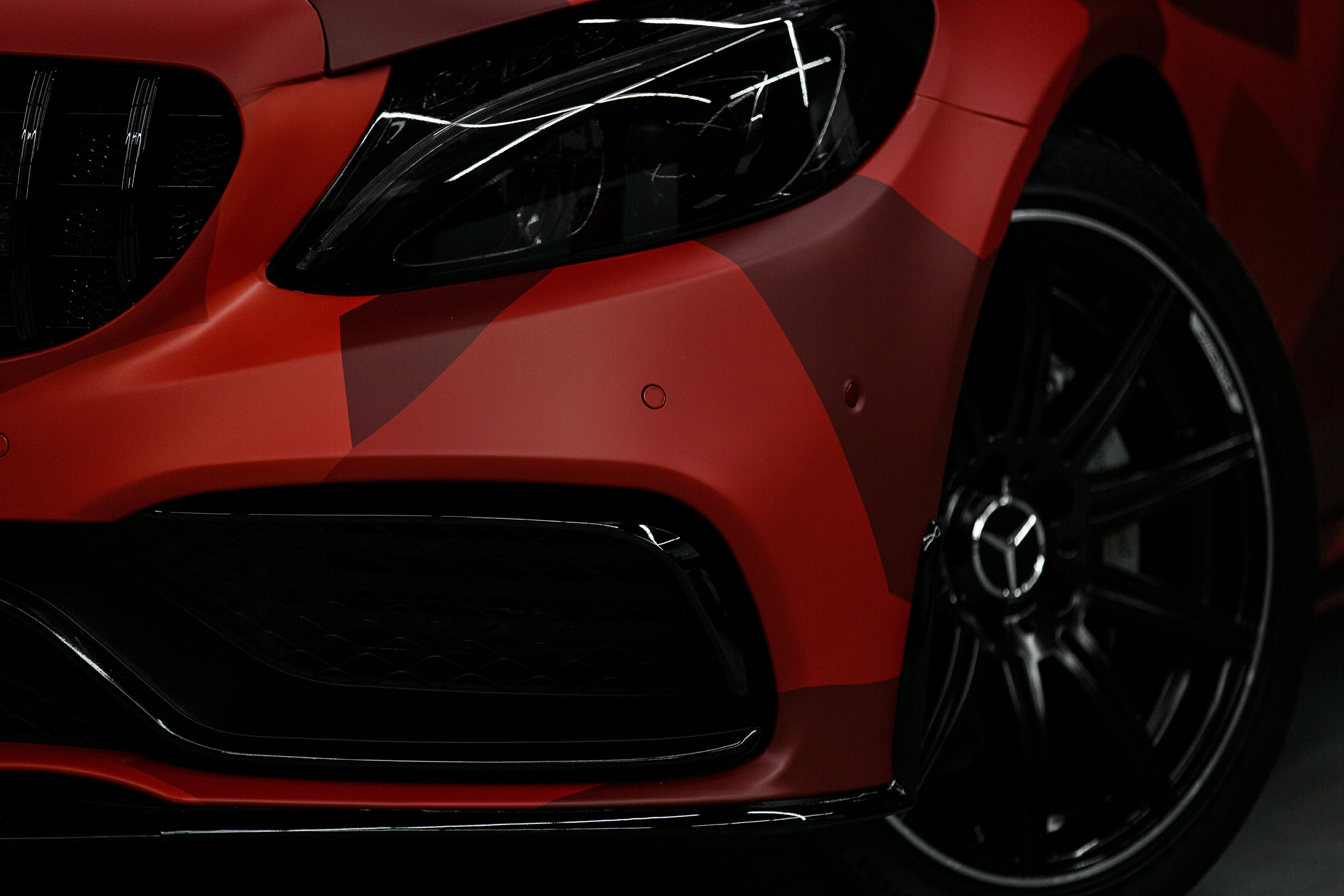 Mercedes. Фотограф Антон Джавадян