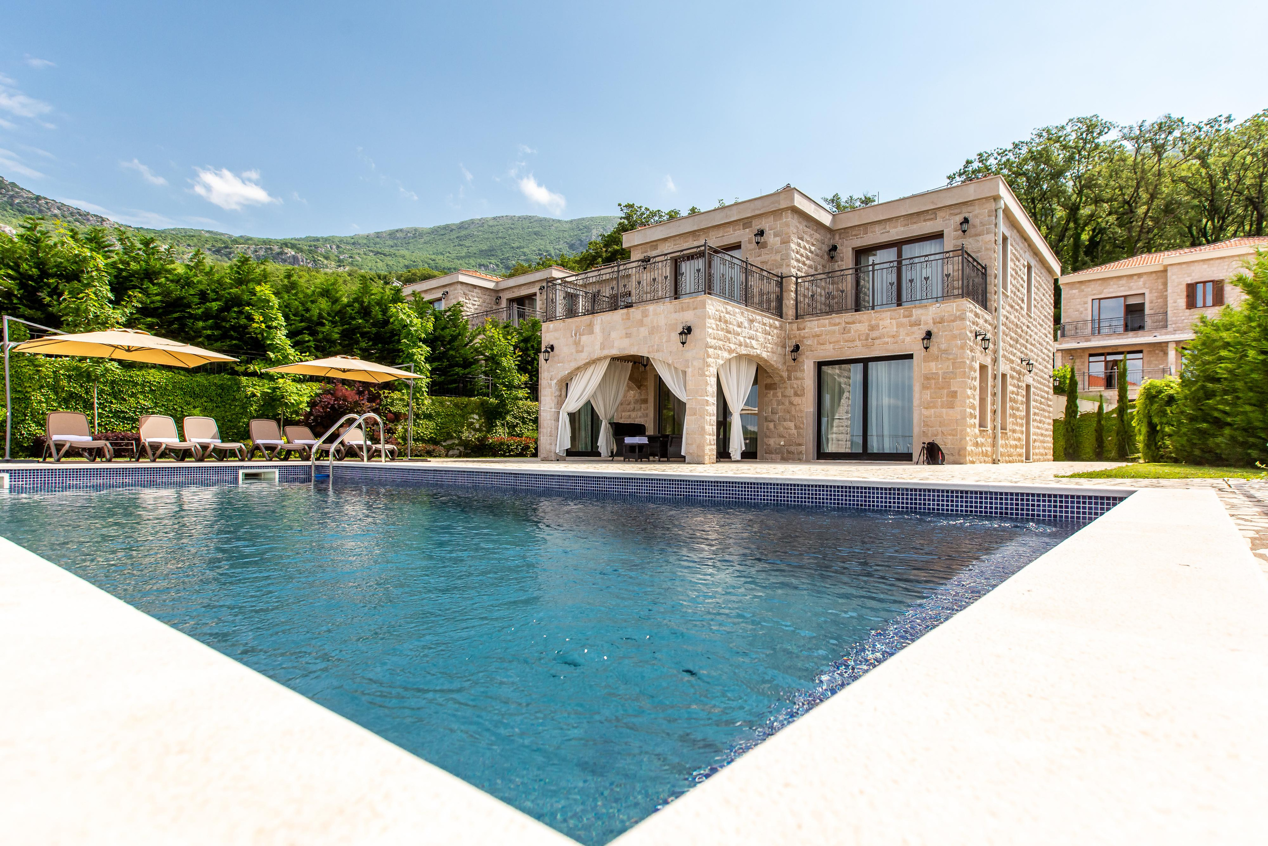 Вилла Oak Leaf Residence в Черногории. Фотограф Антон Джавадян