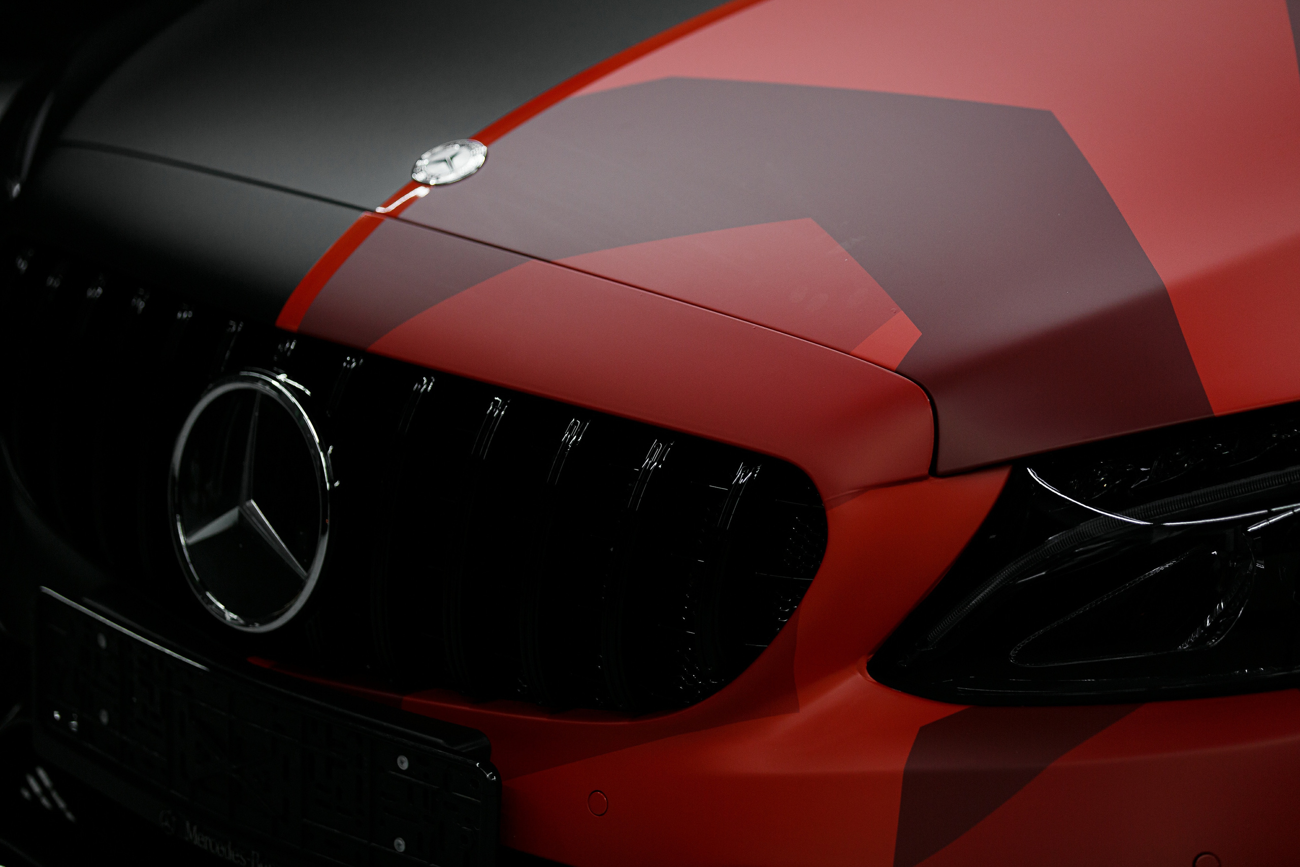 Mercedes. Фотограф Антон Джавадян