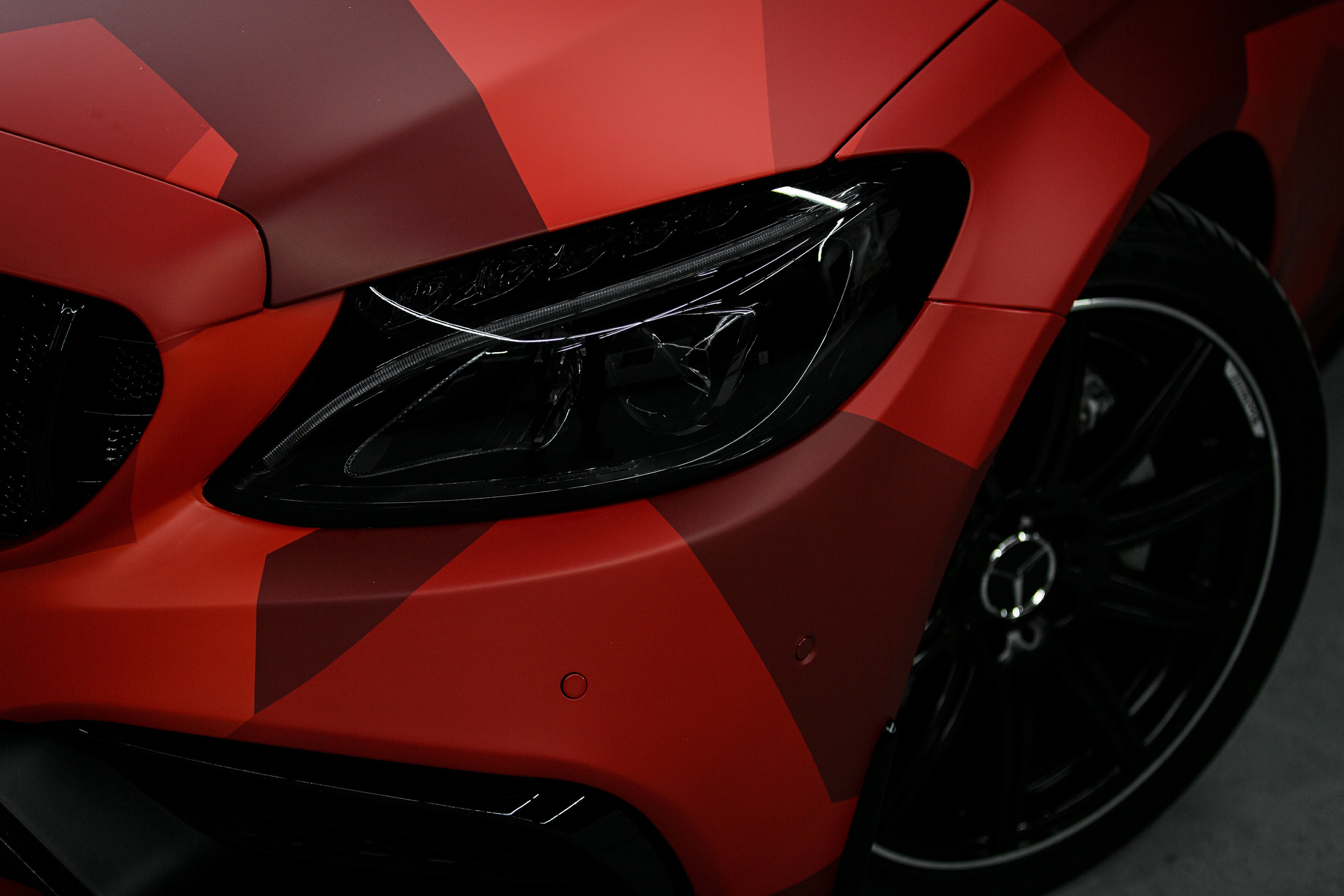 Mercedes. Фотограф Антон Джавадян