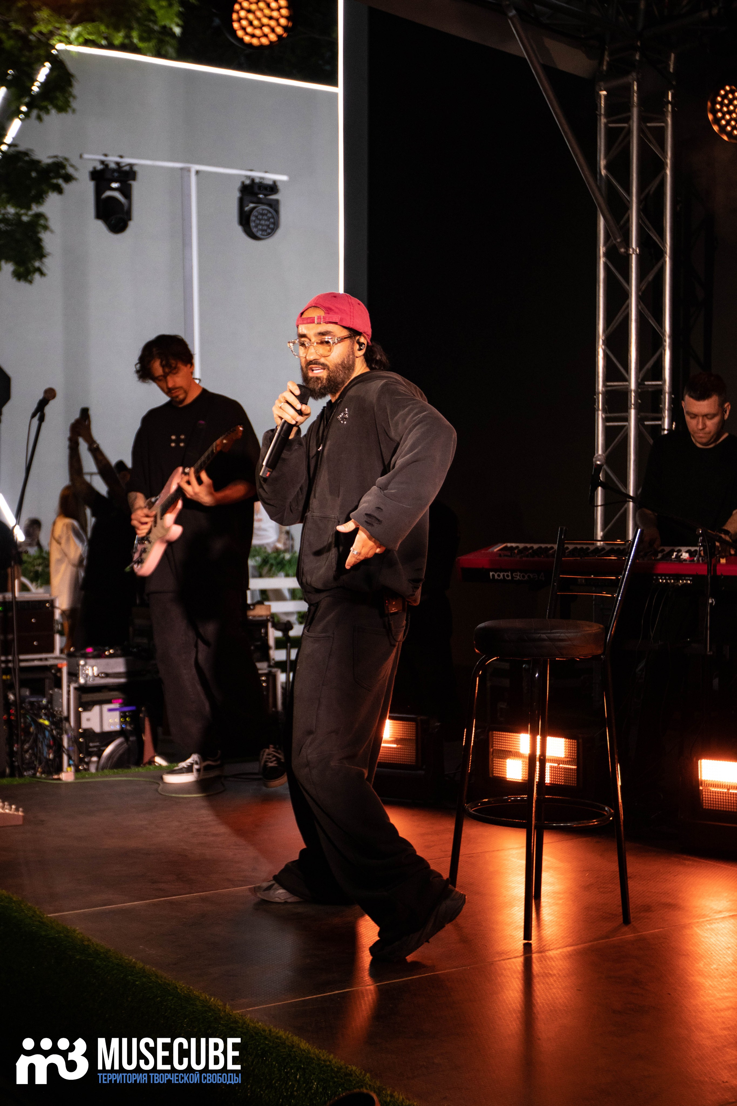 МОТ. Концертный фотограф