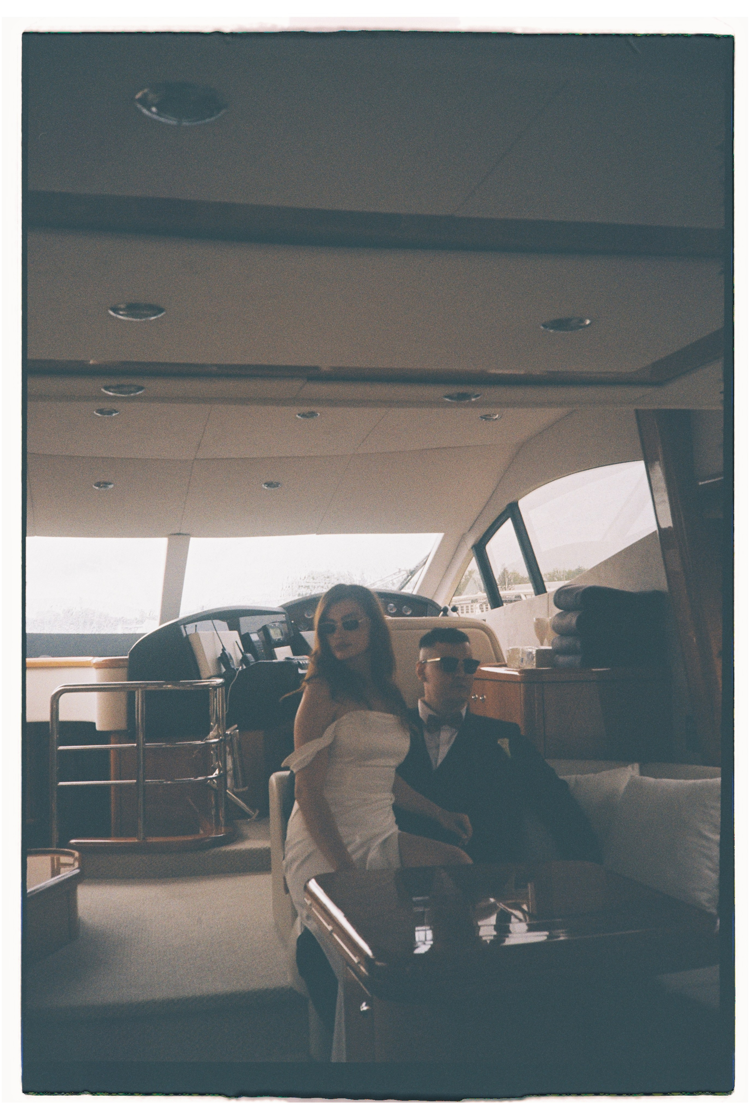 Егор & Нелля. Пленка. Сестры Карабаза. Фотографы и ретушеры в Москве и Санкт-Петербурге