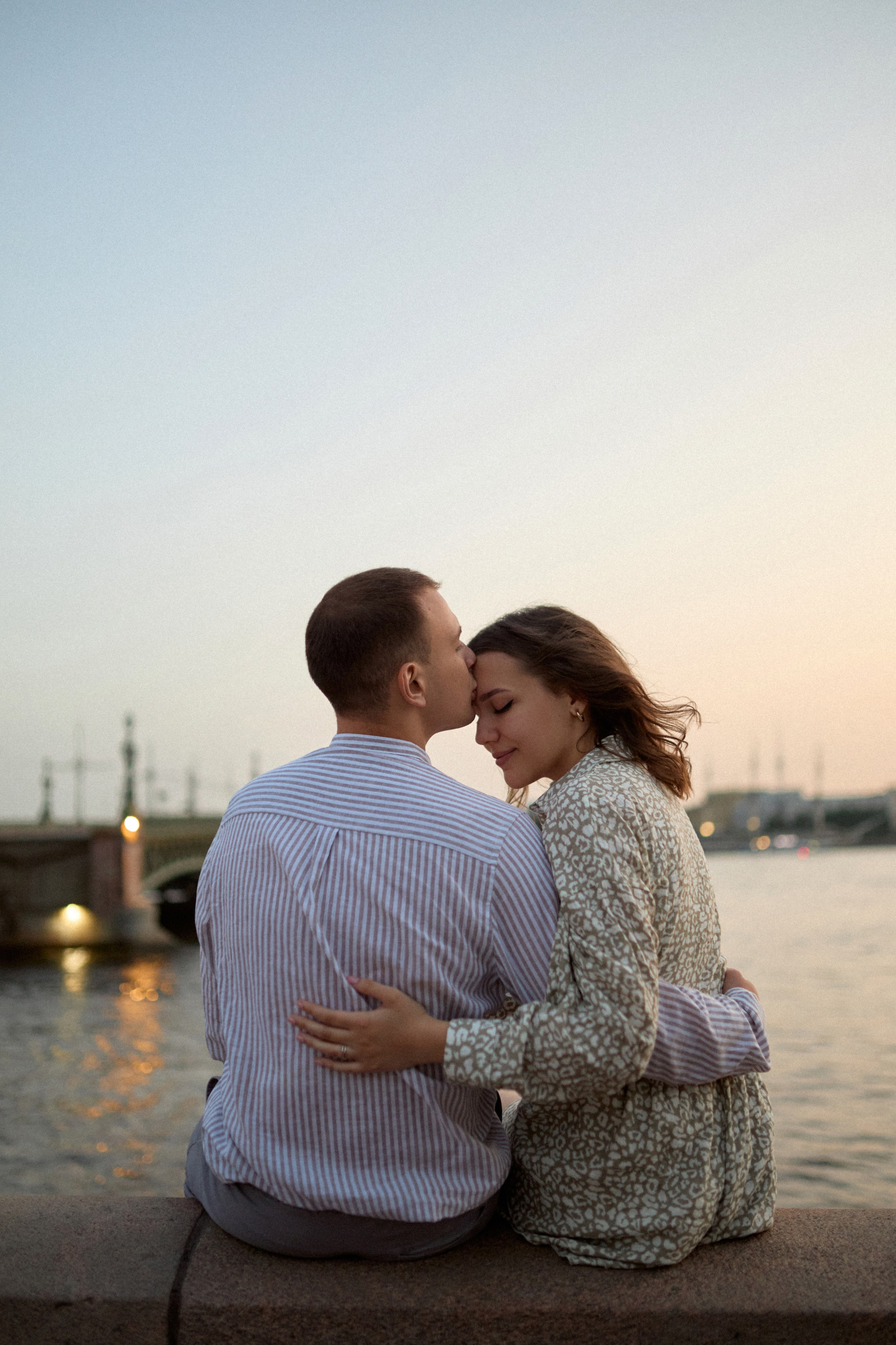 Фотосессия на разводных мостах в Питере. Сестры Карабаза. Фотографы и ретушеры в Москве и Санкт-Петербурге