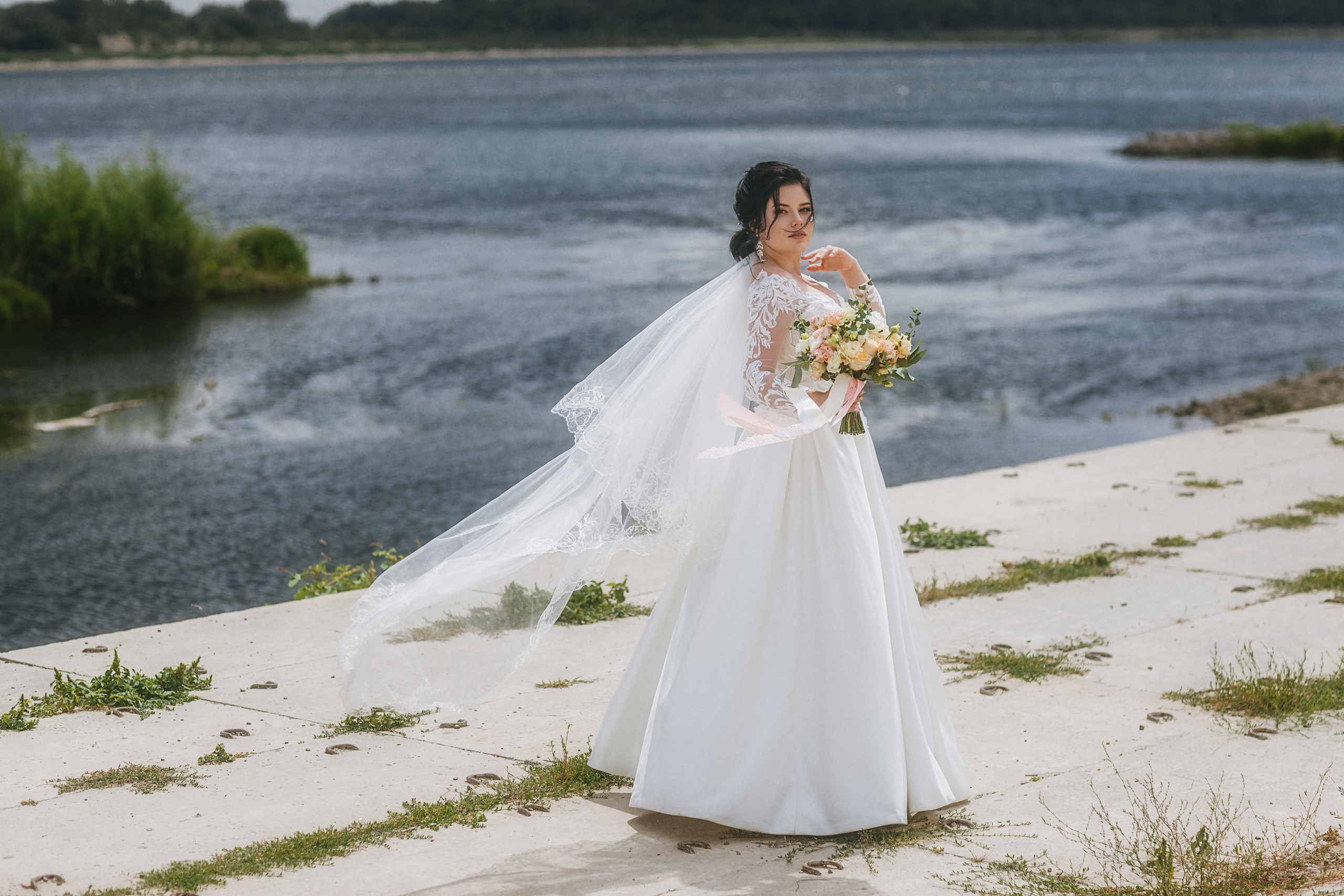 Свадебная фотосессия. Фотографы в городе Волгограде — Людмила Агеева и Алексей Околелов