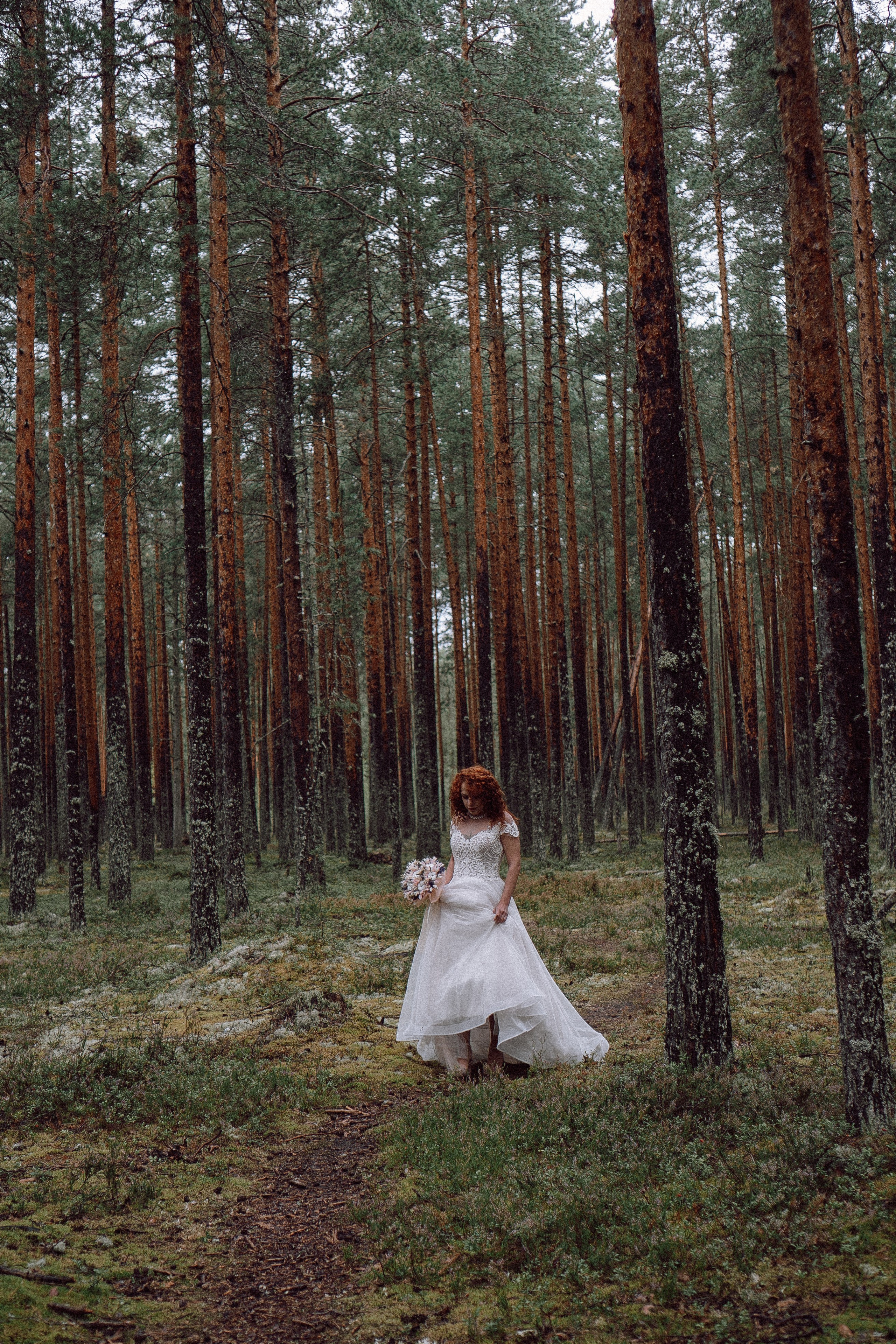 СВАДЕБНАЯ ФОТОСЕССИИЯ ПАРЫ В ГОРОДЕ ПРИОЗЕРСК В СОСНОВОМ ЛЕСУ И С ПИКАПОМ. Профессиональный фотограф, Санкт-Петербург — Виктория Богомолова