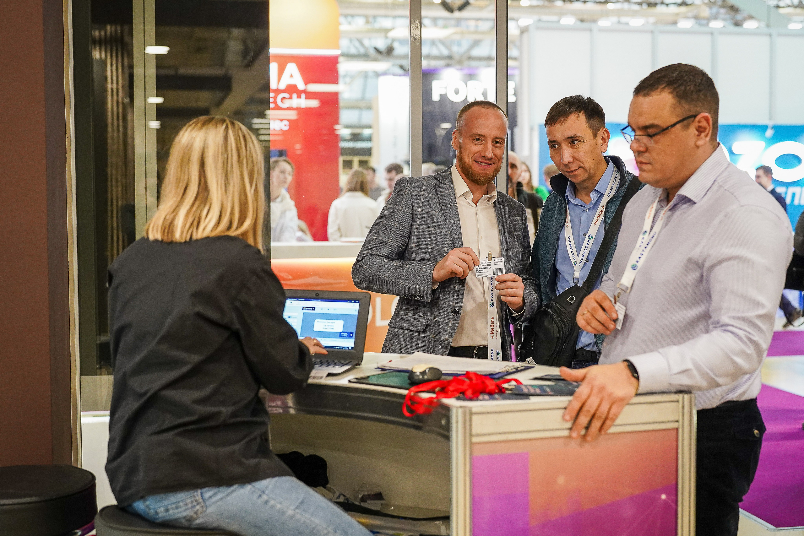 Фотограф b2b фотосъемка b2b фотограф на выставку конференцию форум. Фотограф b2b на выставки, конференции, форумы в Москве