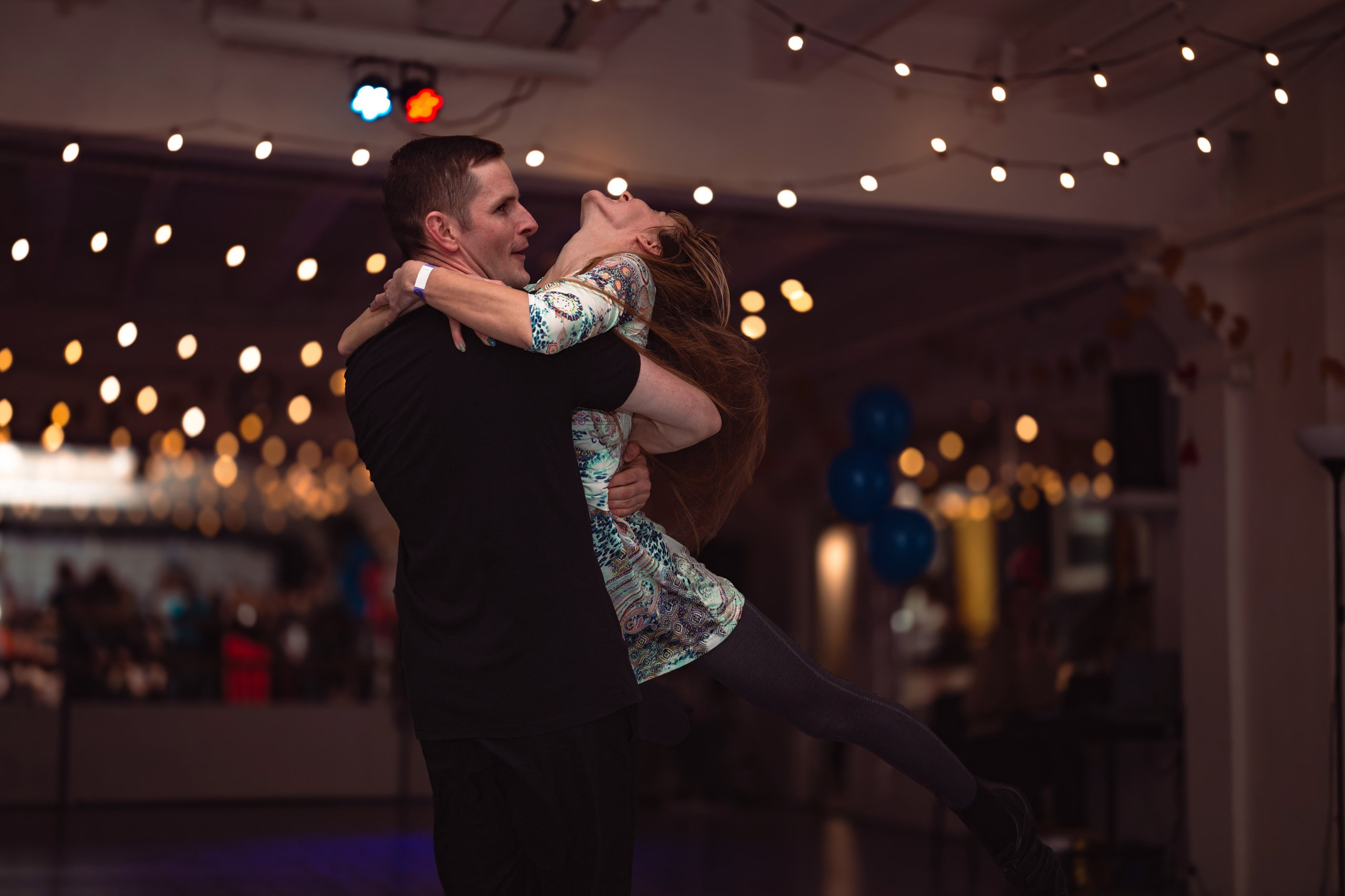 Вечеринка в школе танцев Dance cafe