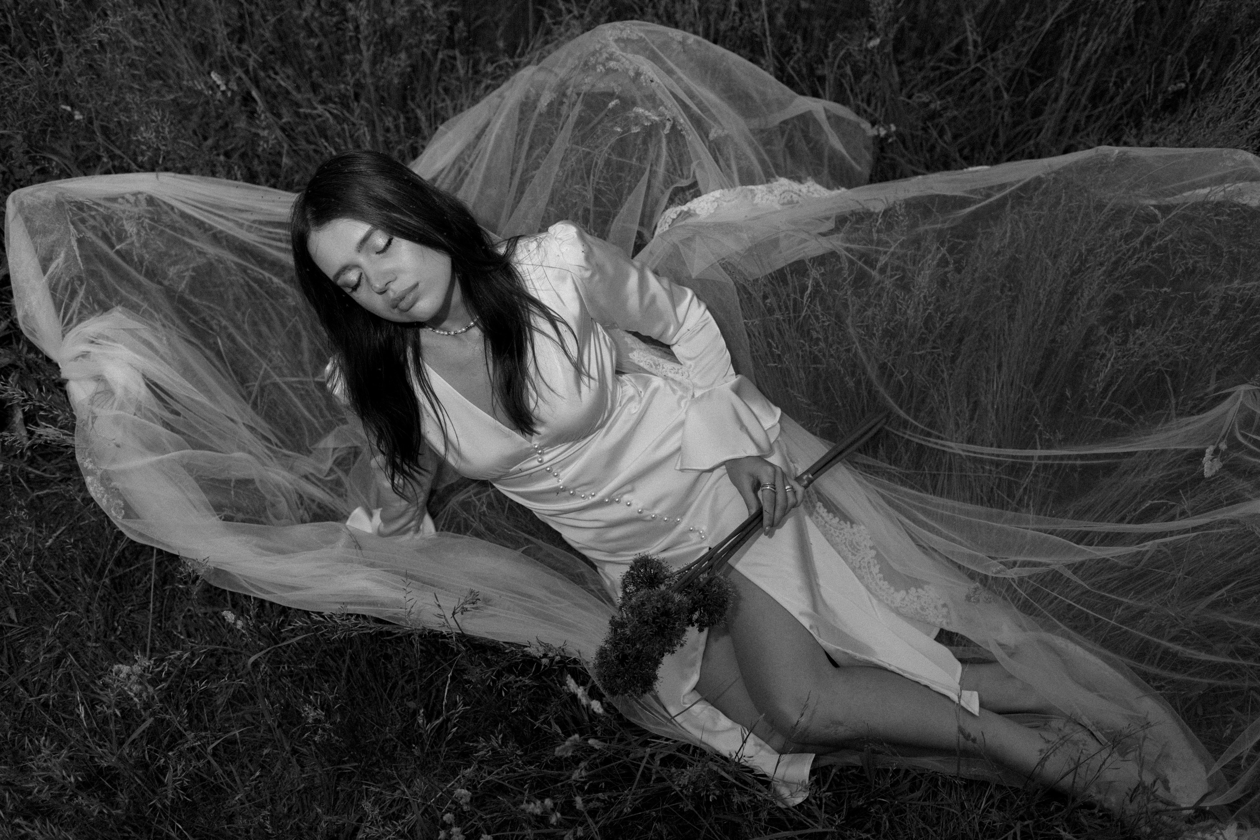 Утро невесты в поле