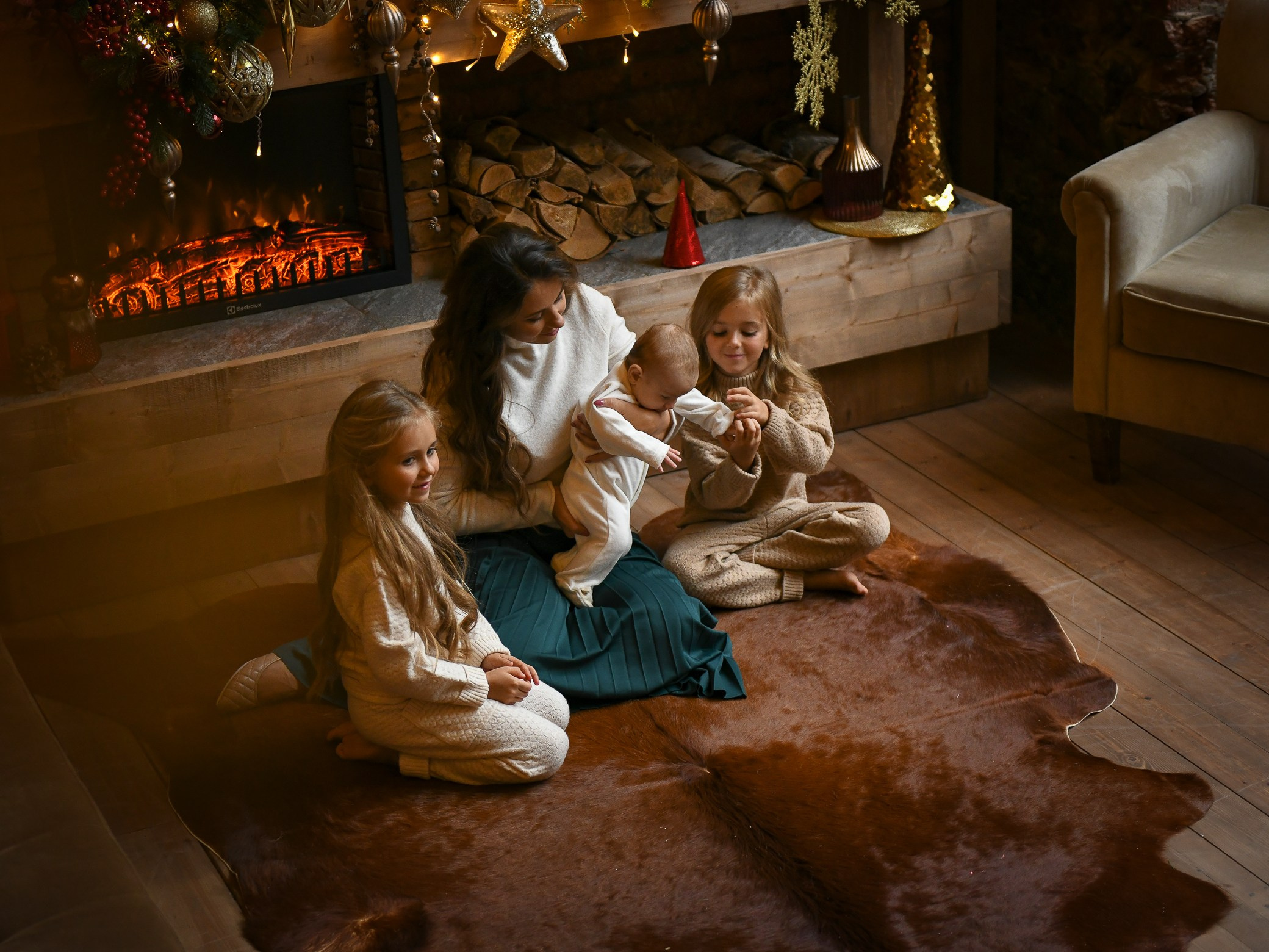 В ожидании Нового года. Студия Famous. Портретный и контент фотограф в Воронеже Елена Николайчик