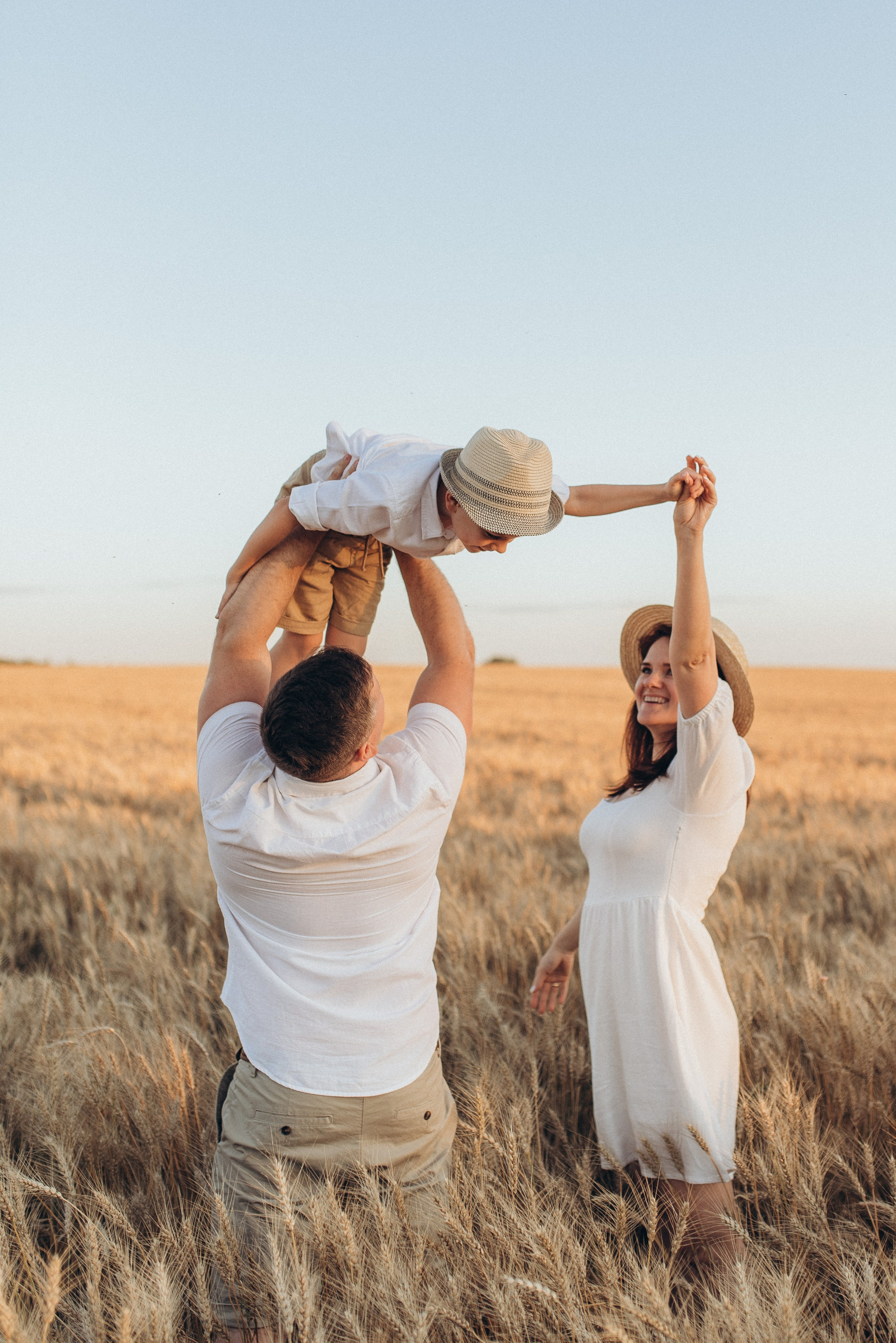 Семейная летняя прогулка. Семейный фотограф в Москве Екатерина Север