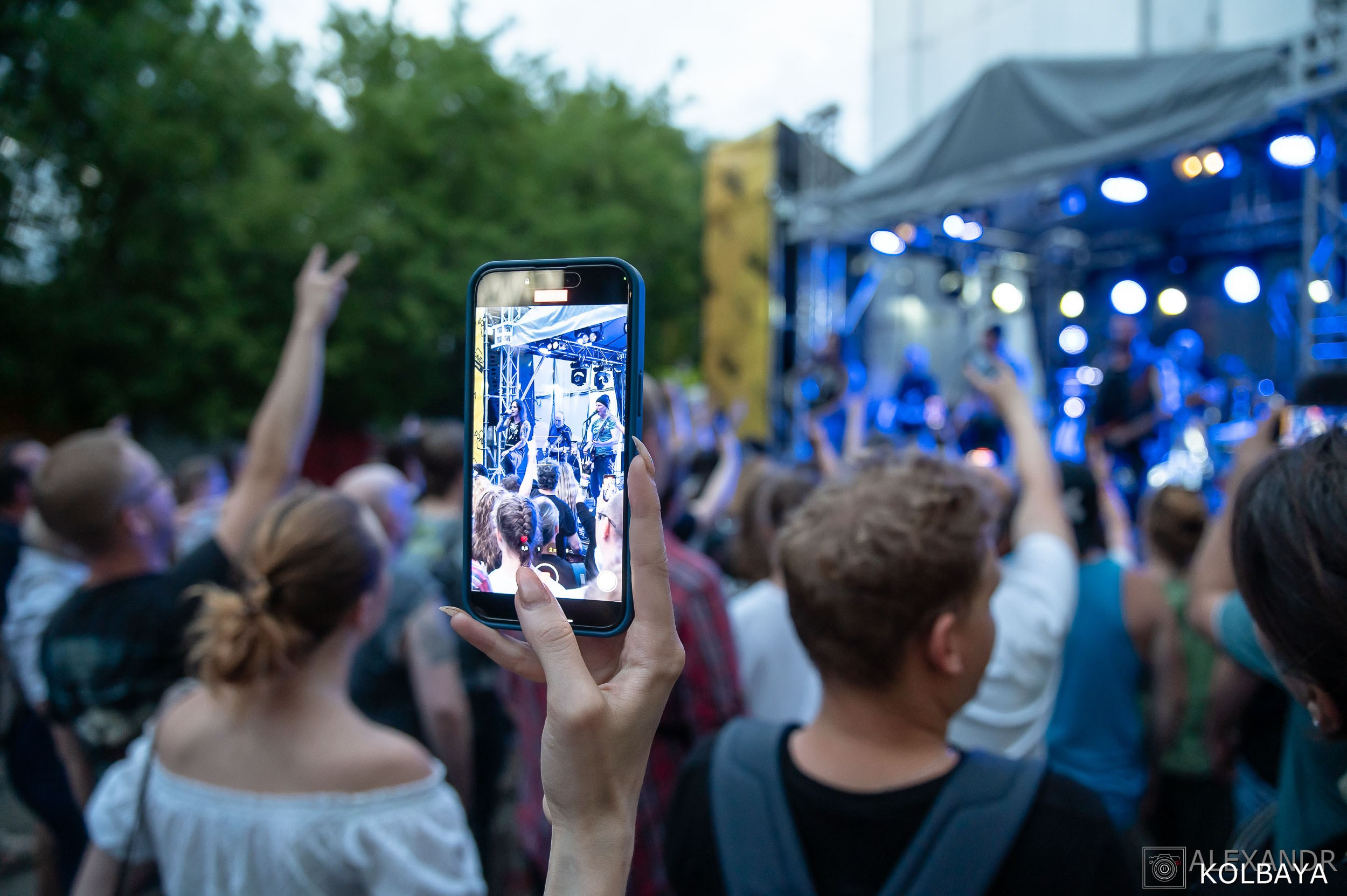 Фоторепортаж с мэшап концерта группы Черный Обелиск 4 июля 2024 года. Концертный и театральный репортажный фотограф в Москве Александр Колбая